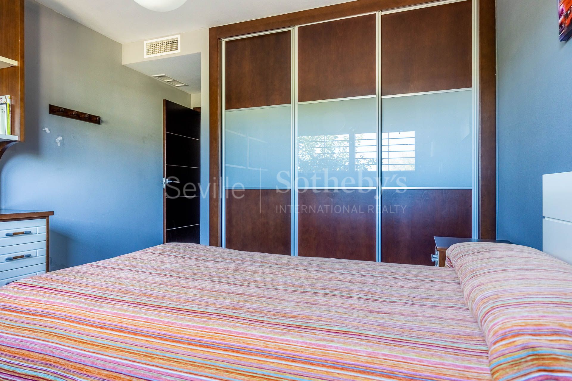Chalet independiente con amplia parcela