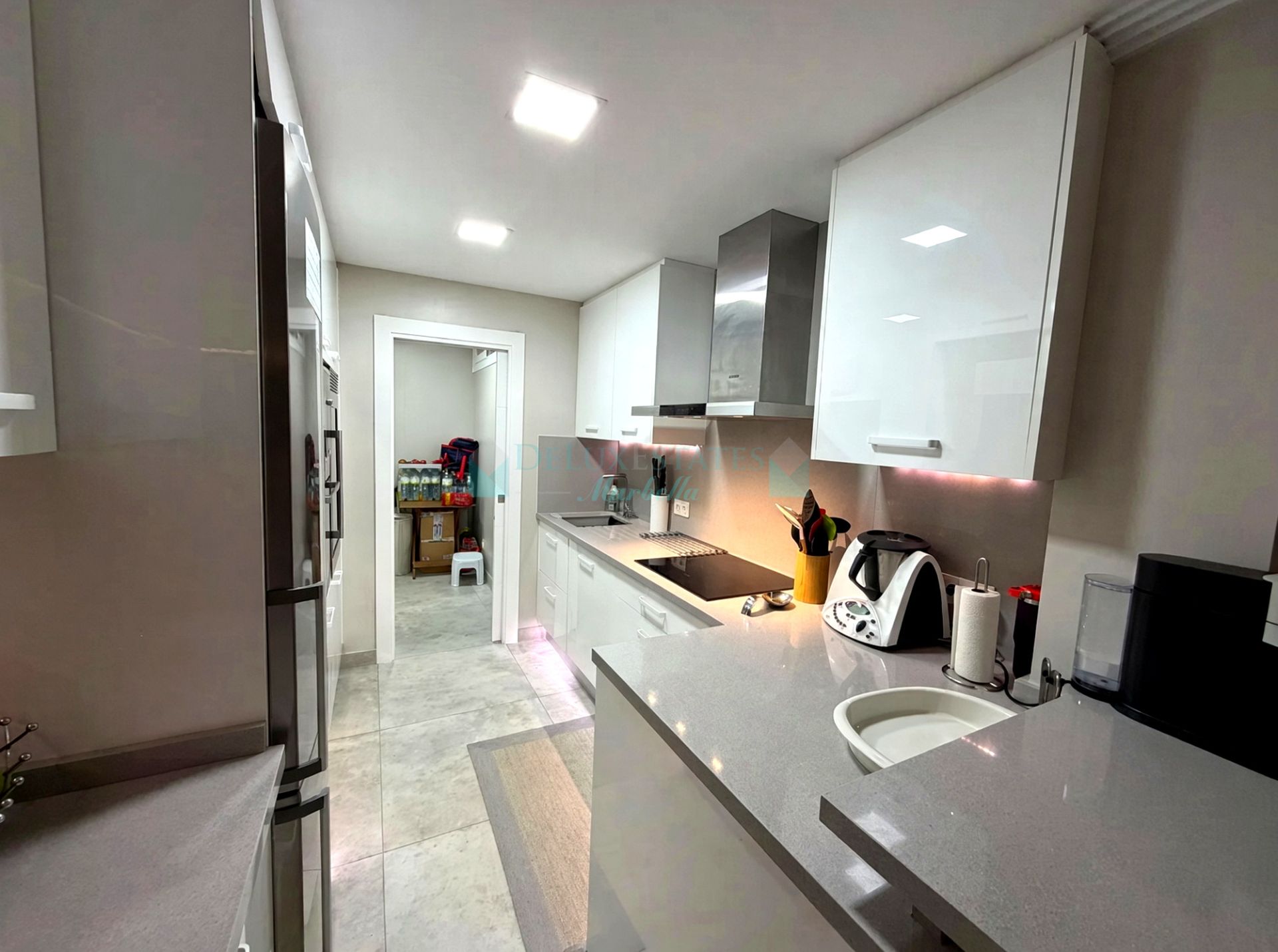 Apartment for sale in Playas del Duque, Marbella - Puerto Banus