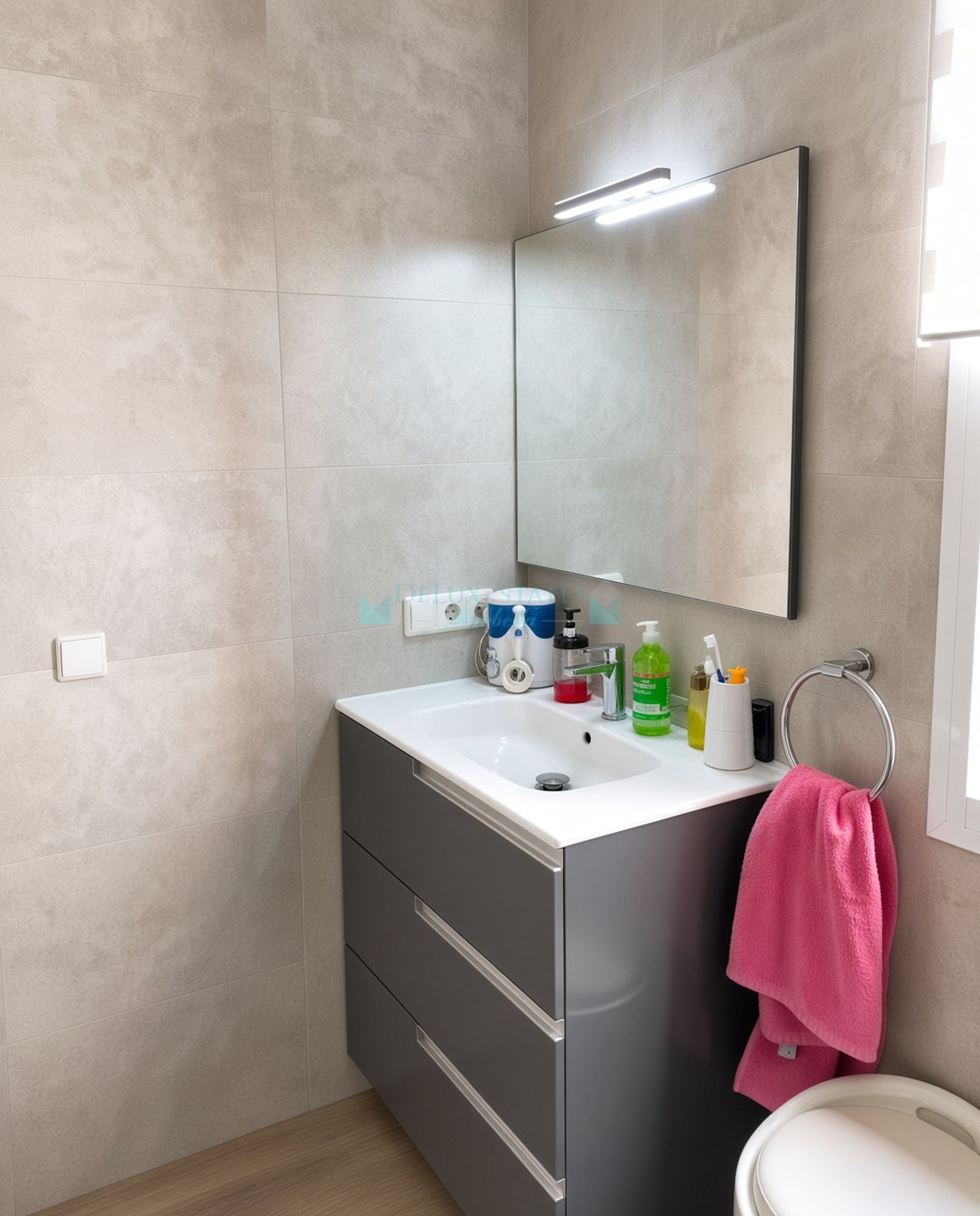 Town House for sale in Selwo, Estepona