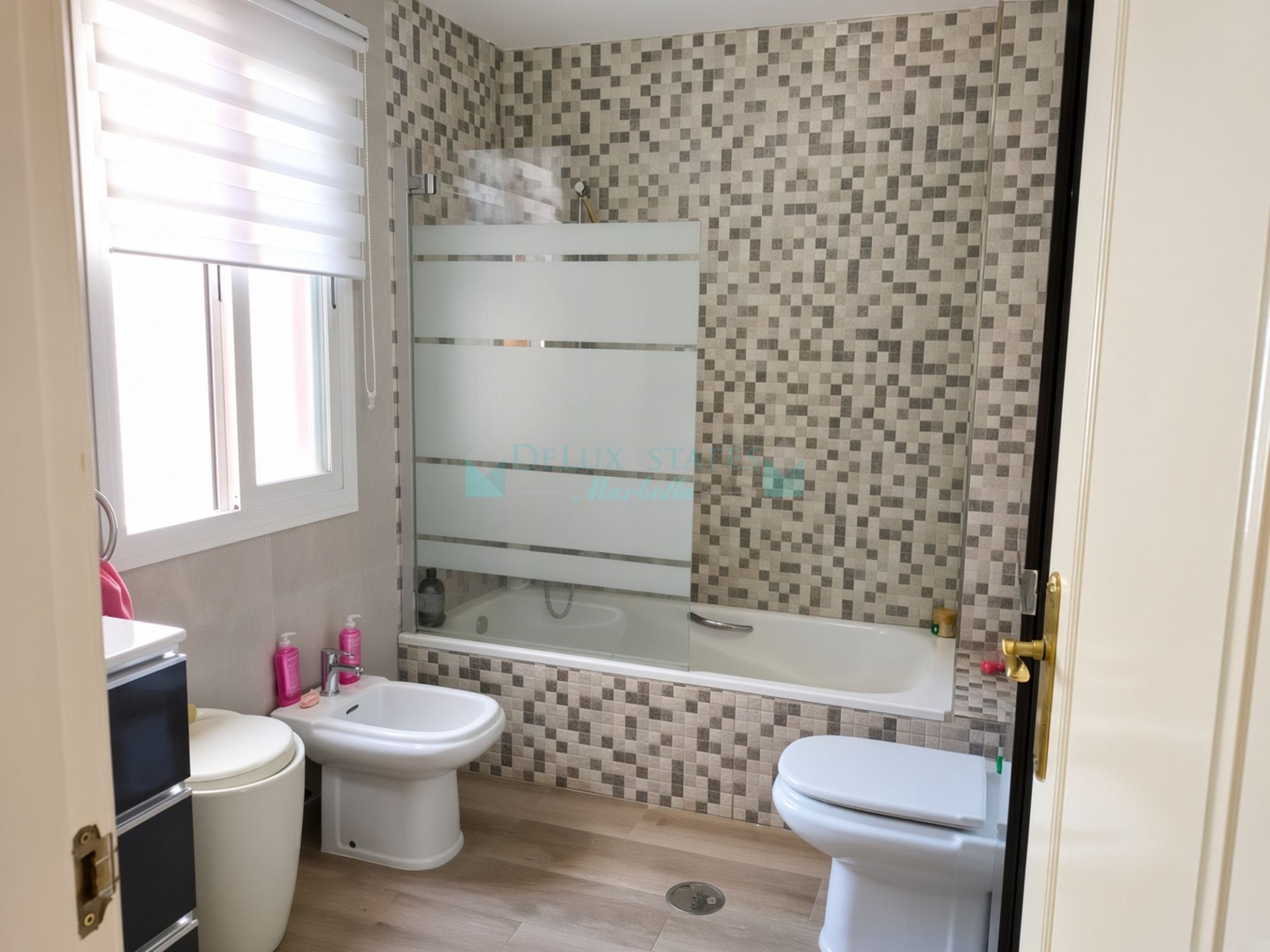 Town House for sale in Selwo, Estepona