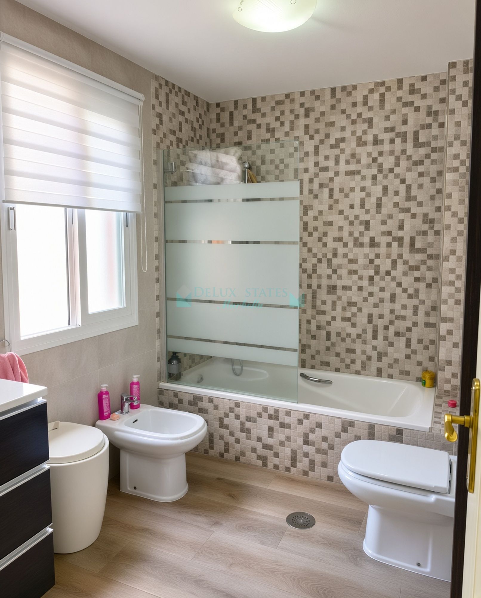 Town House for sale in Selwo, Estepona