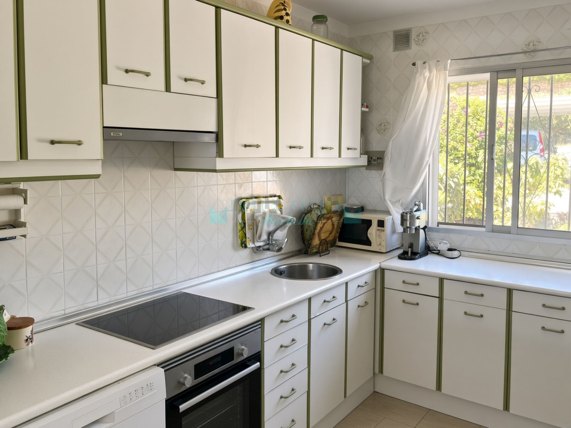 Town House for sale in Seghers, Estepona