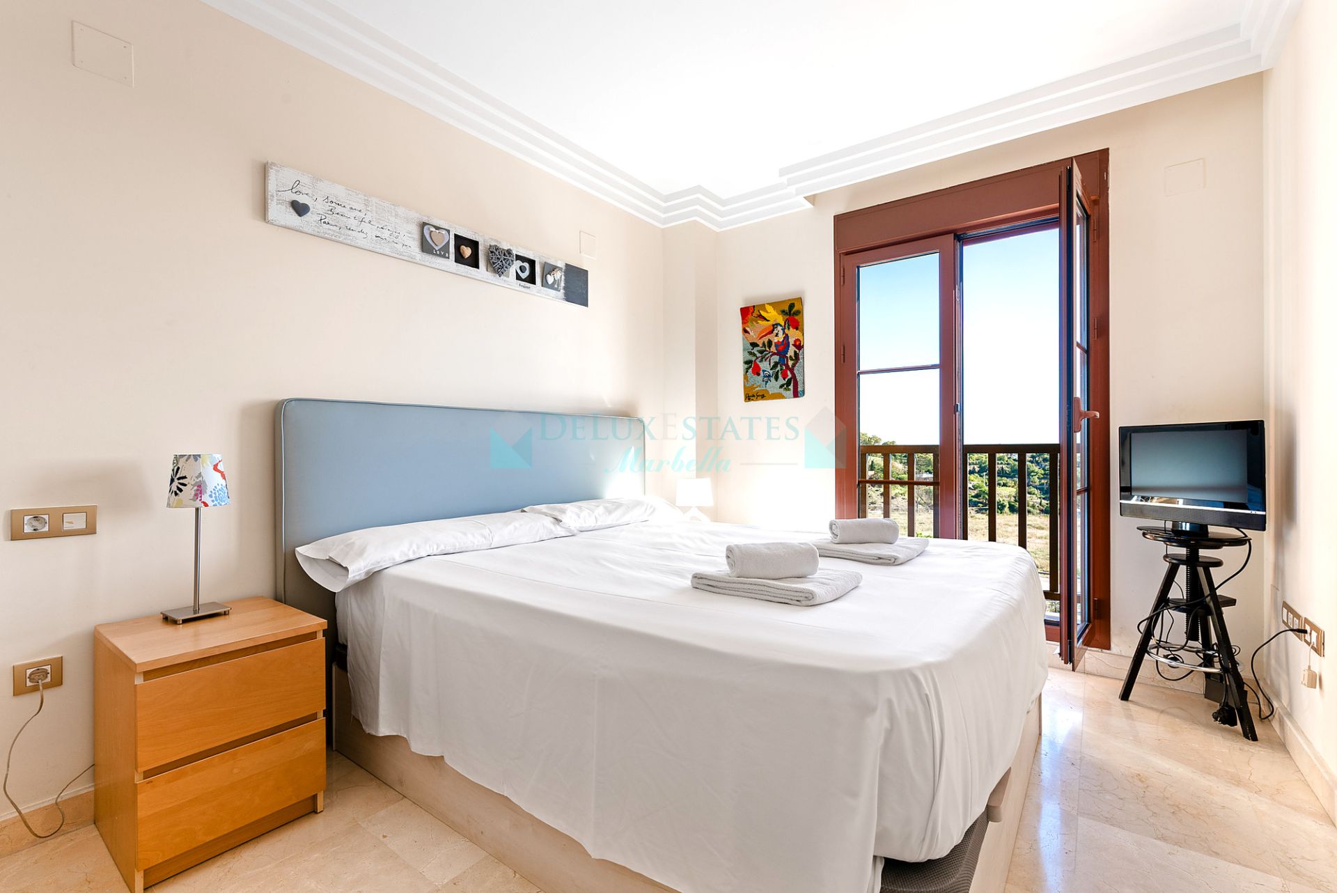Apartment for sale in Gazules del Sol, Benahavis