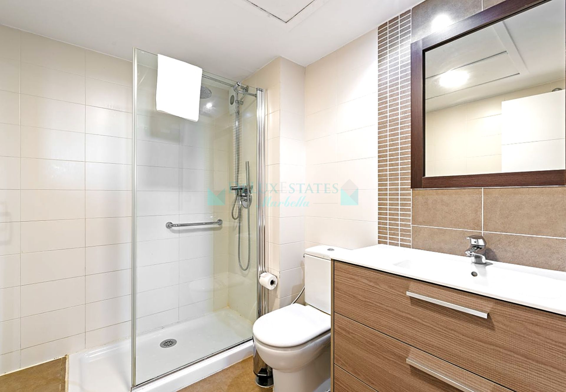 Apartment for sale in Gazules del Sol, Benahavis