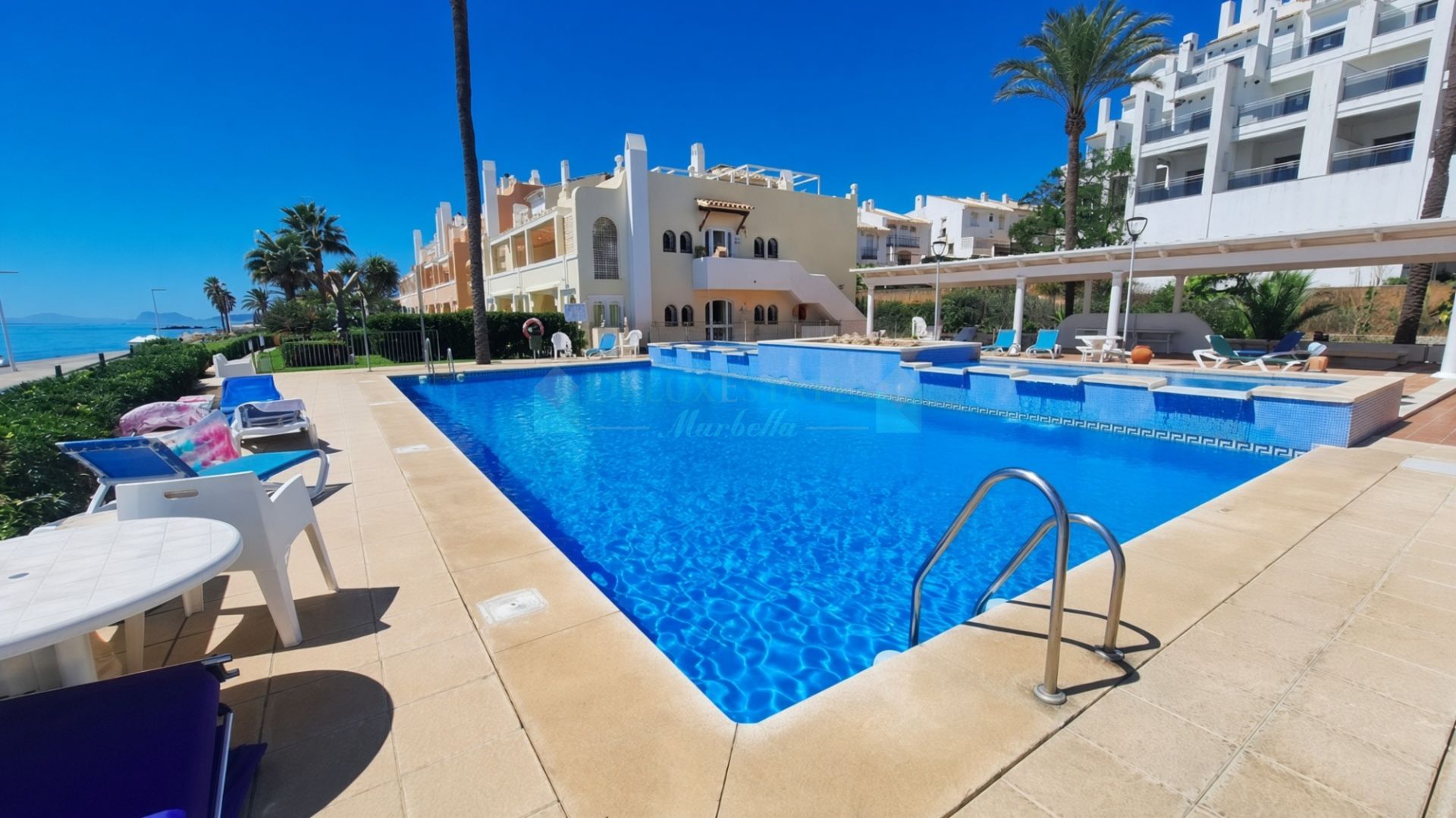 Apartment for sale in Bahia Dorada, Estepona