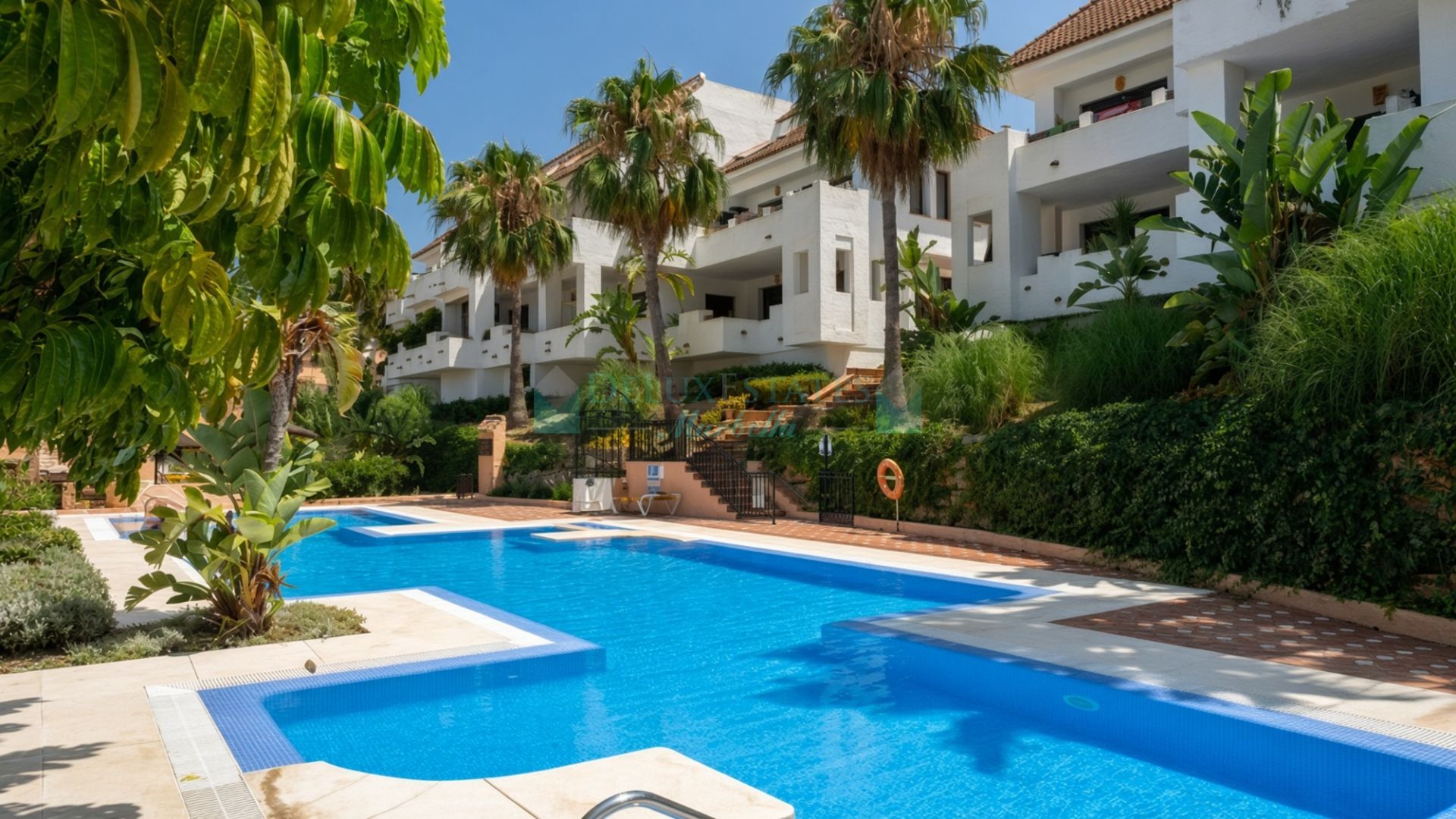 Penthouse for sale in Duquesa Village, Manilva