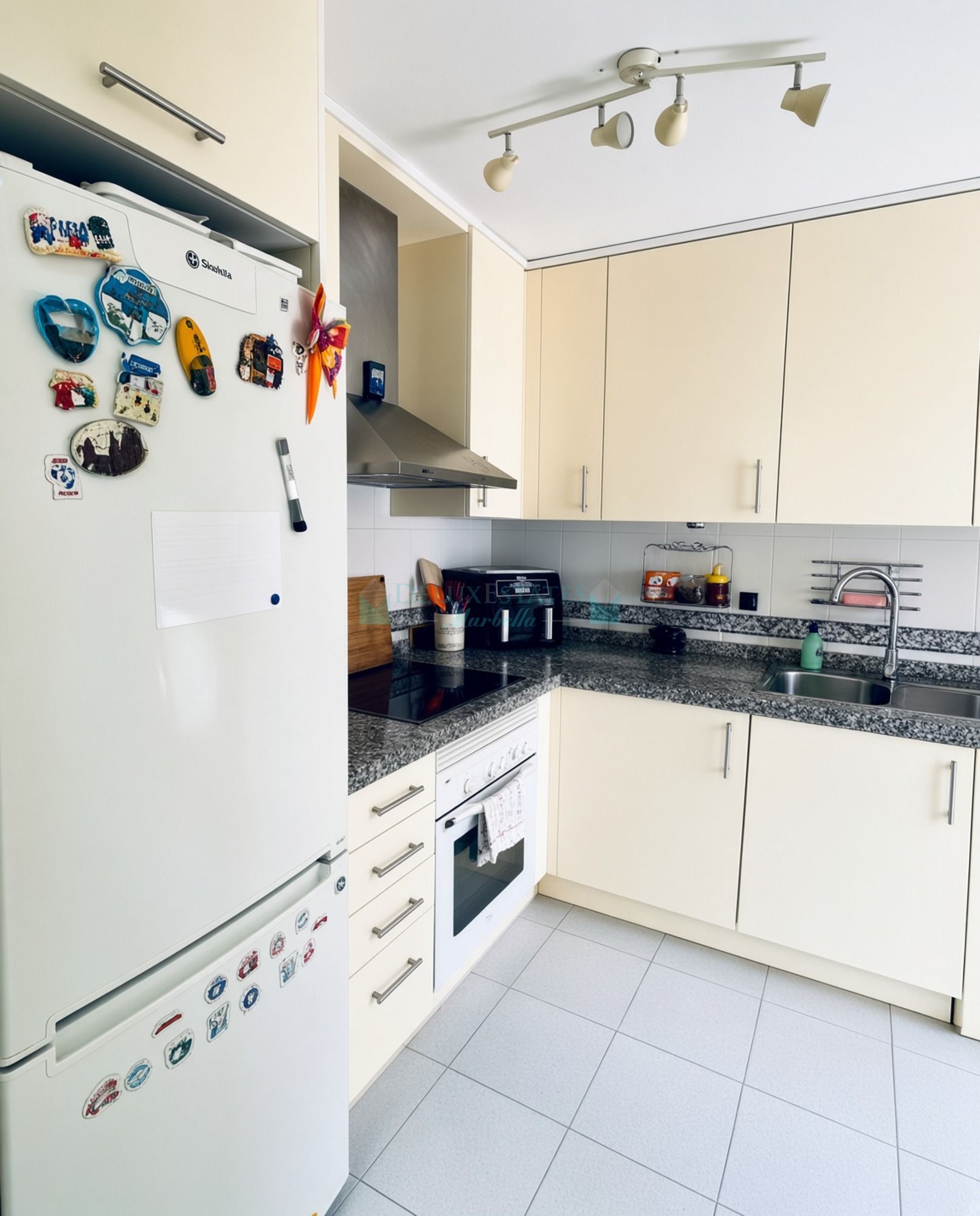 Penthouse for sale in Duquesa Village, Manilva