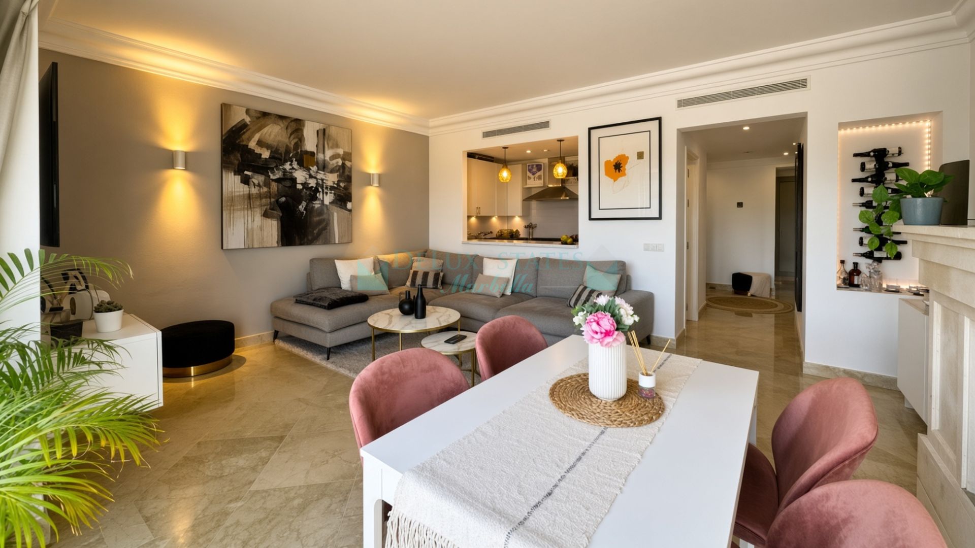Penthouse for sale in Las Alamandas, Nueva Andalucia