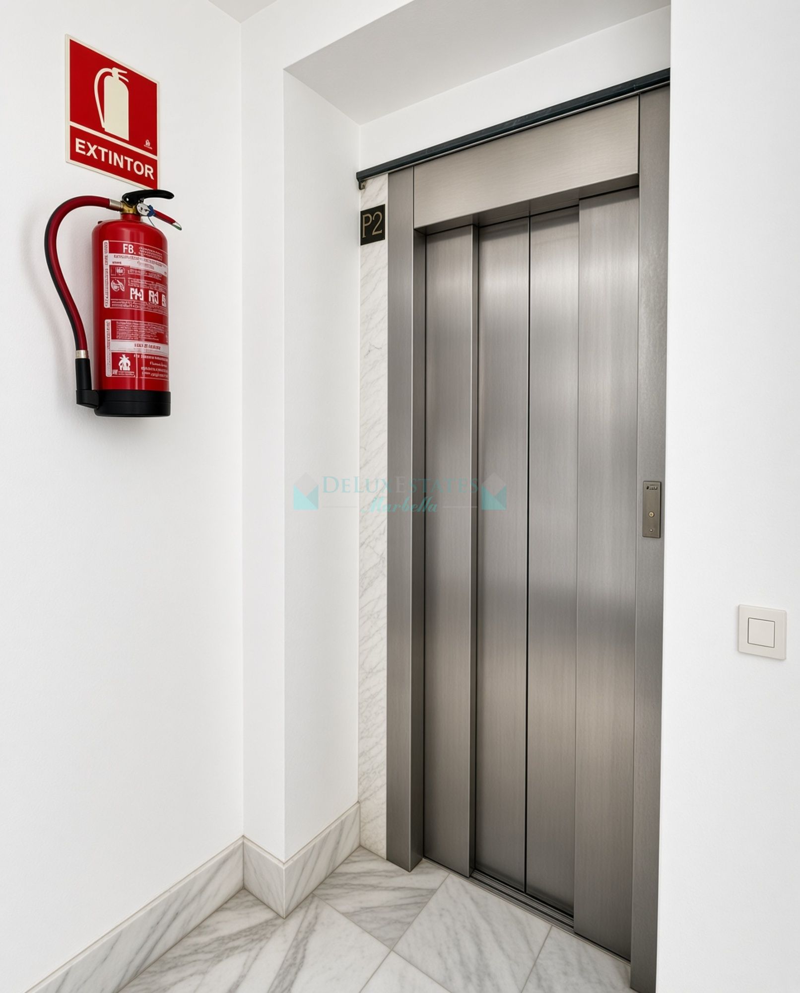 Penthouse for sale in Las Alamandas, Nueva Andalucia