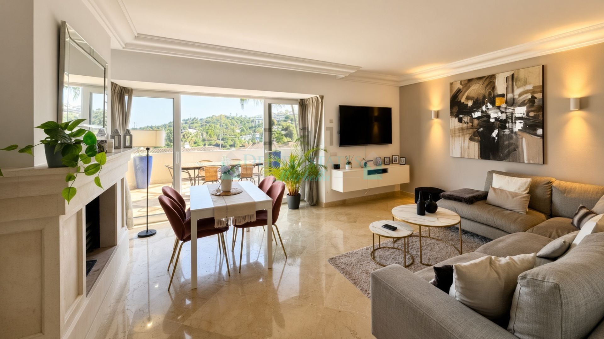 Penthouse for sale in Las Alamandas, Nueva Andalucia