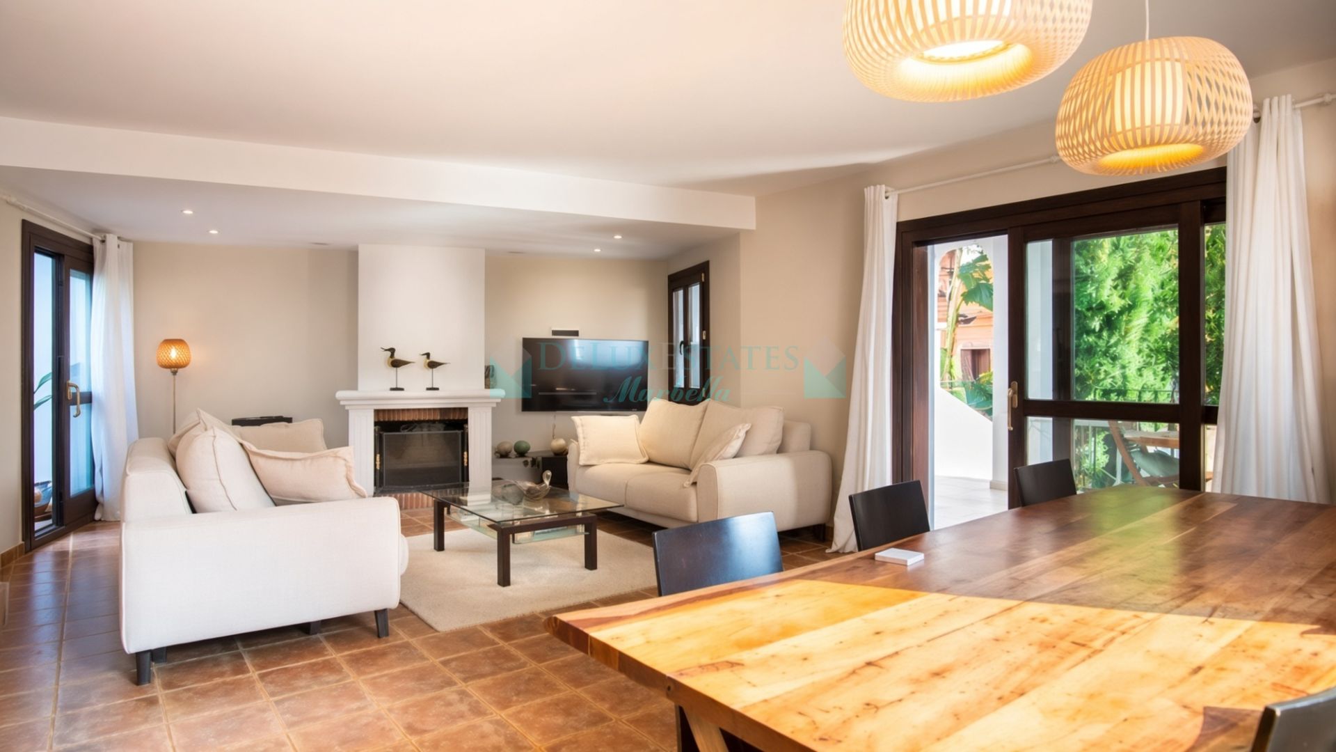 Semi Detached House for sale in El Campanario, Estepona