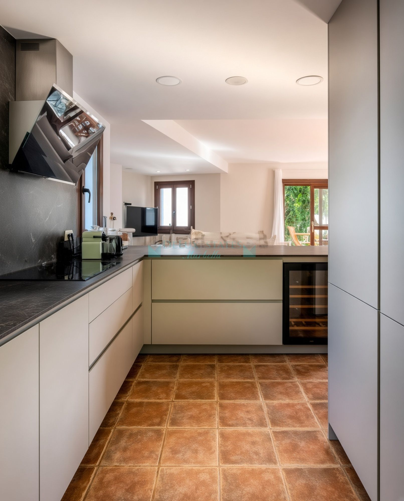 Semi Detached House for sale in El Campanario, Estepona