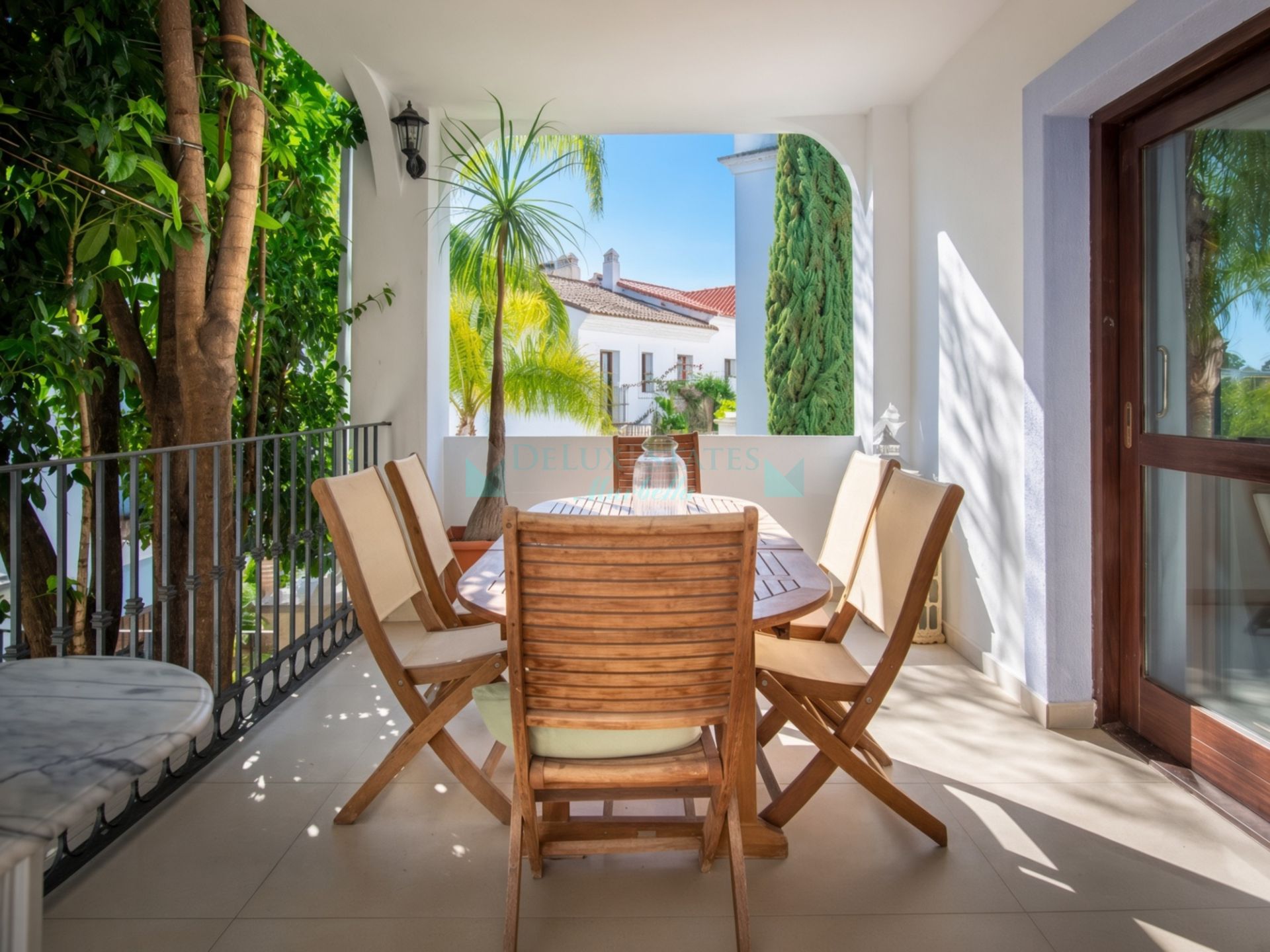 Semi Detached House for sale in El Campanario, Estepona