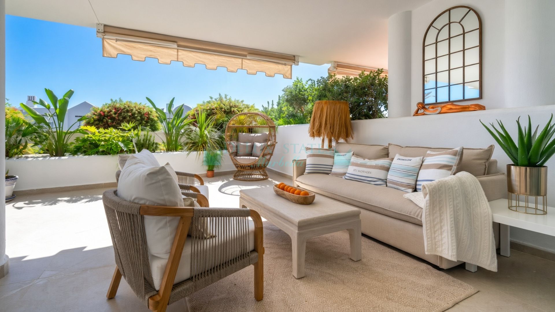 Ground Floor Apartment for sale in Aloha Mirasierra, Nueva Andalucia