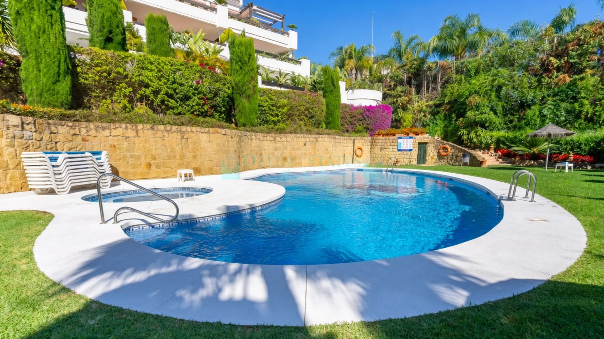 Ground Floor Apartment for sale in Aloha Mirasierra, Nueva Andalucia