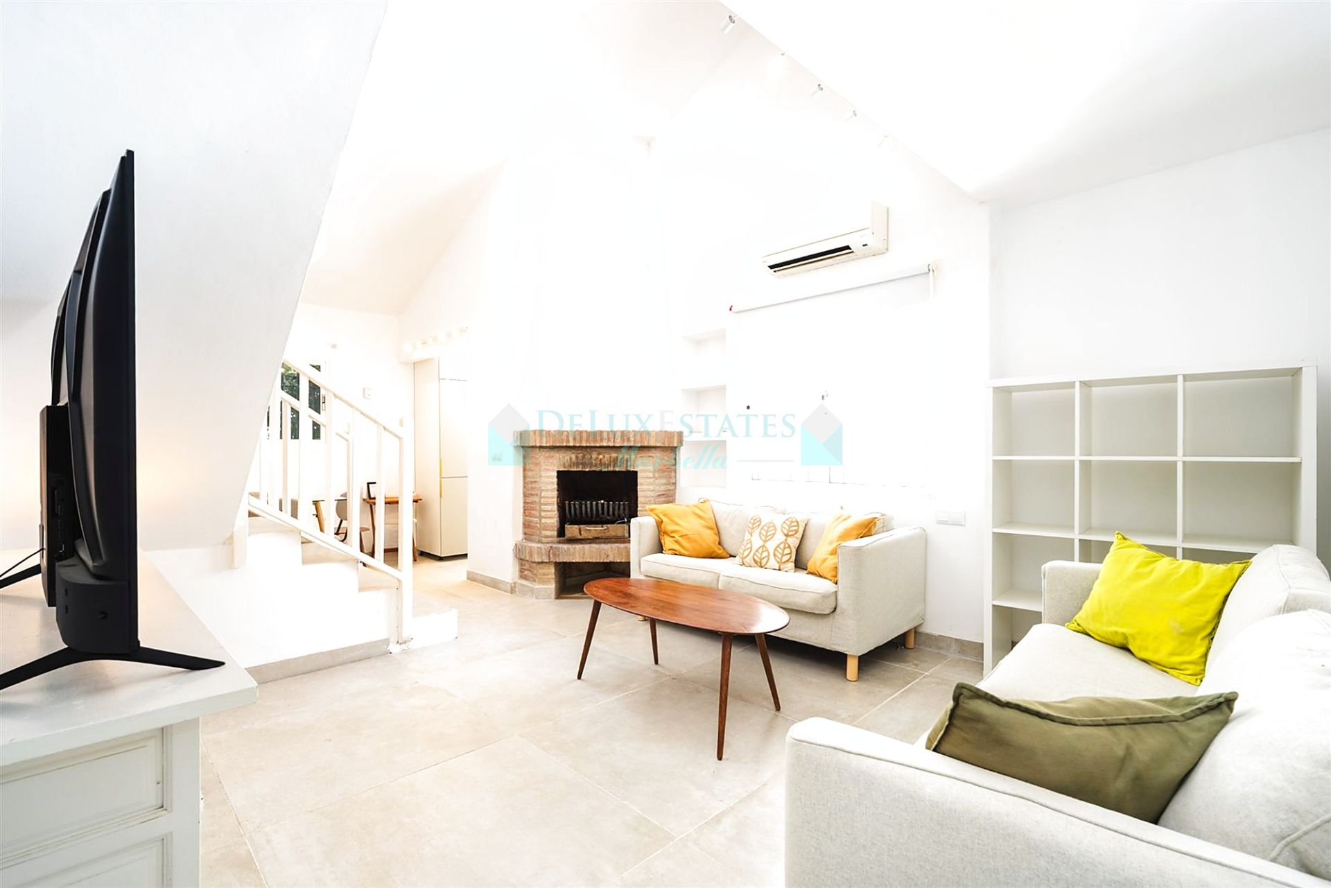 Town House for sale in Benamara, Estepona