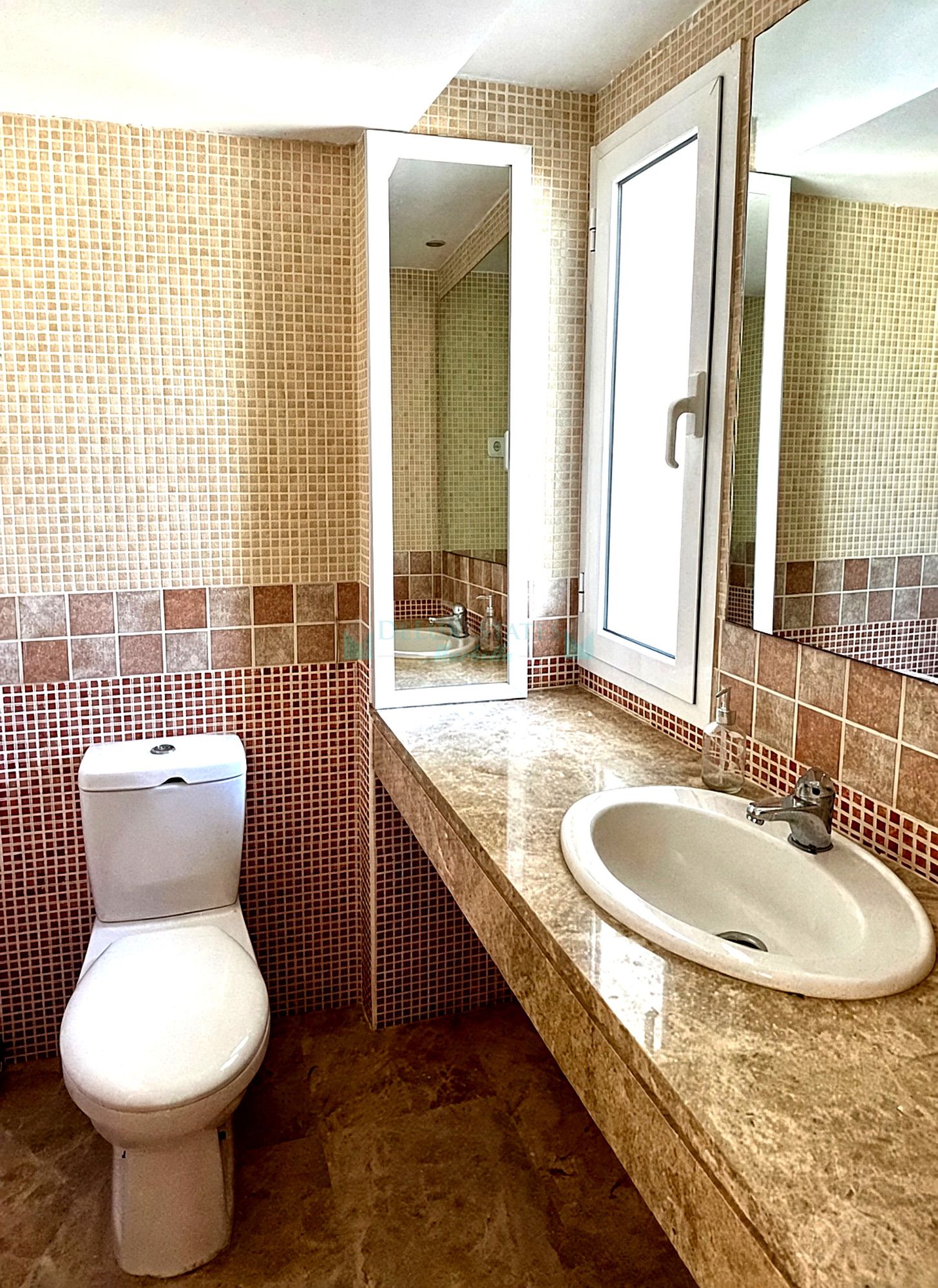 Semi Detached House for sale in Los Naranjos, Nueva Andalucia