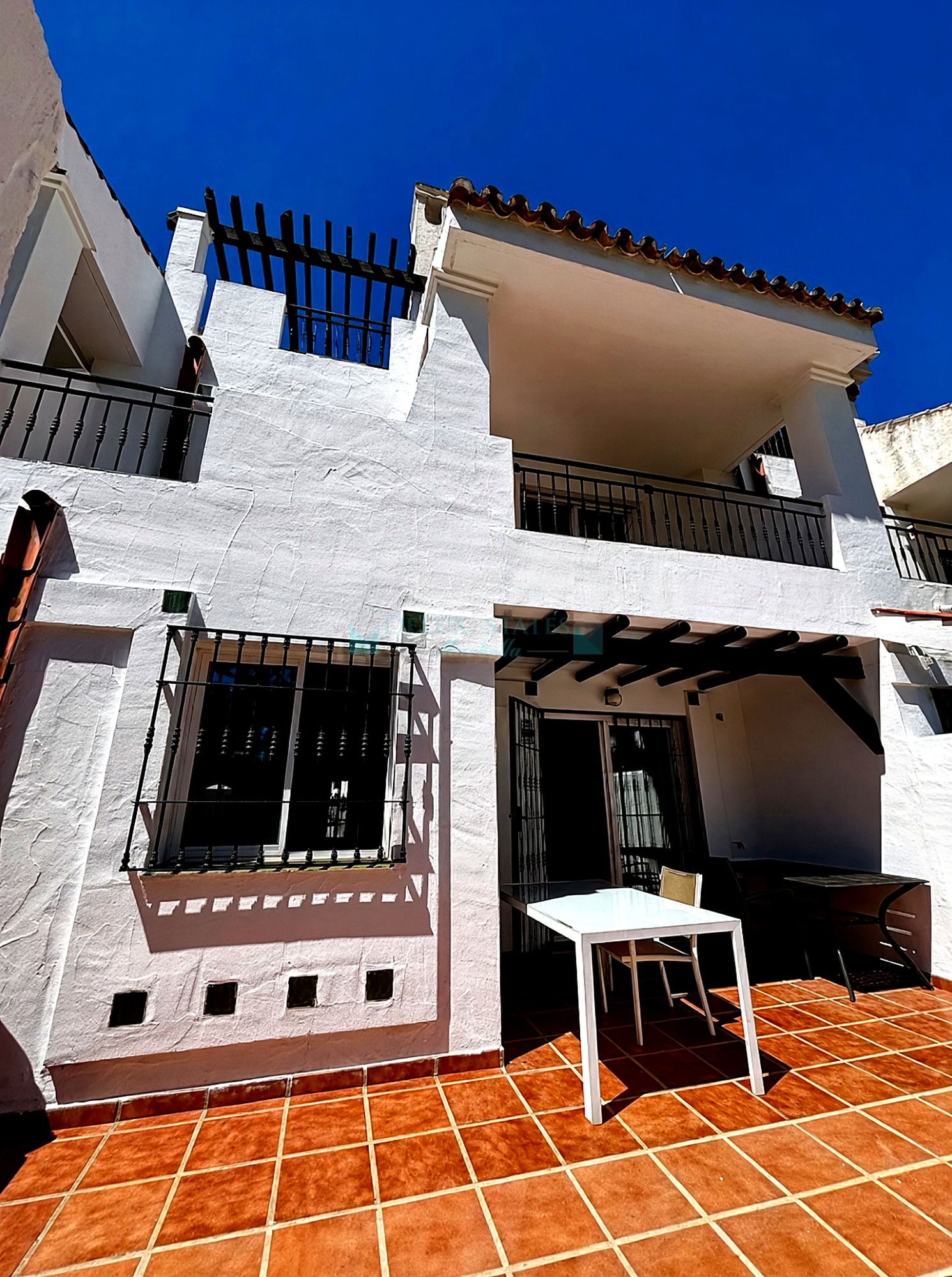 Semi Detached House for sale in Los Naranjos, Nueva Andalucia