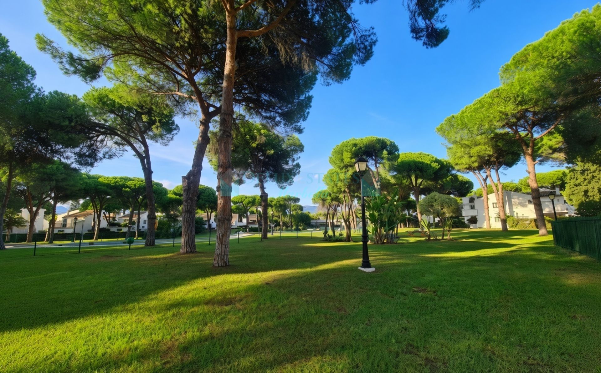 Ground Floor Apartment for sale in Benamara, Estepona