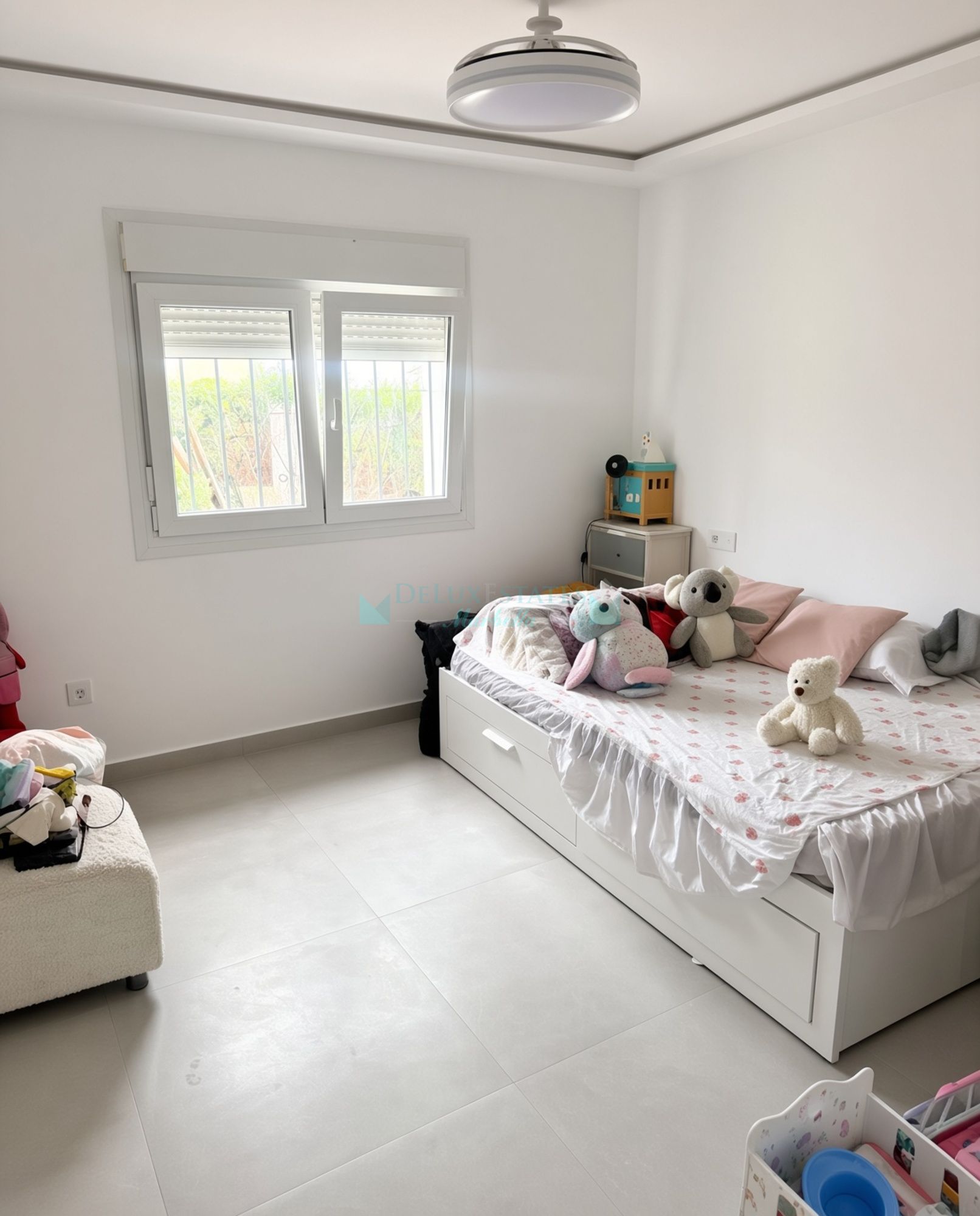 Chalet for sale in Alcorrín, Manilva