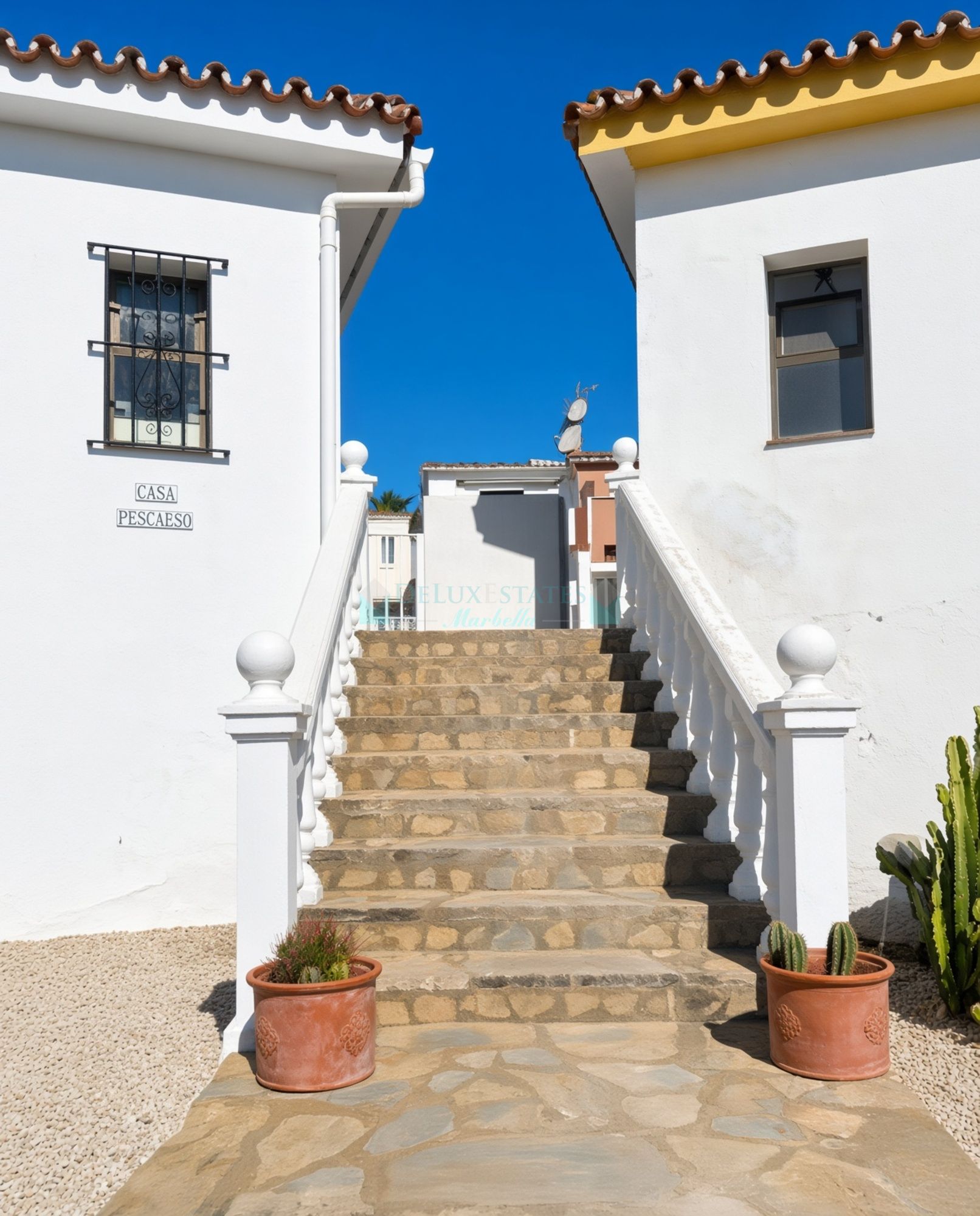 Chalet for sale in Alcorrín, Manilva