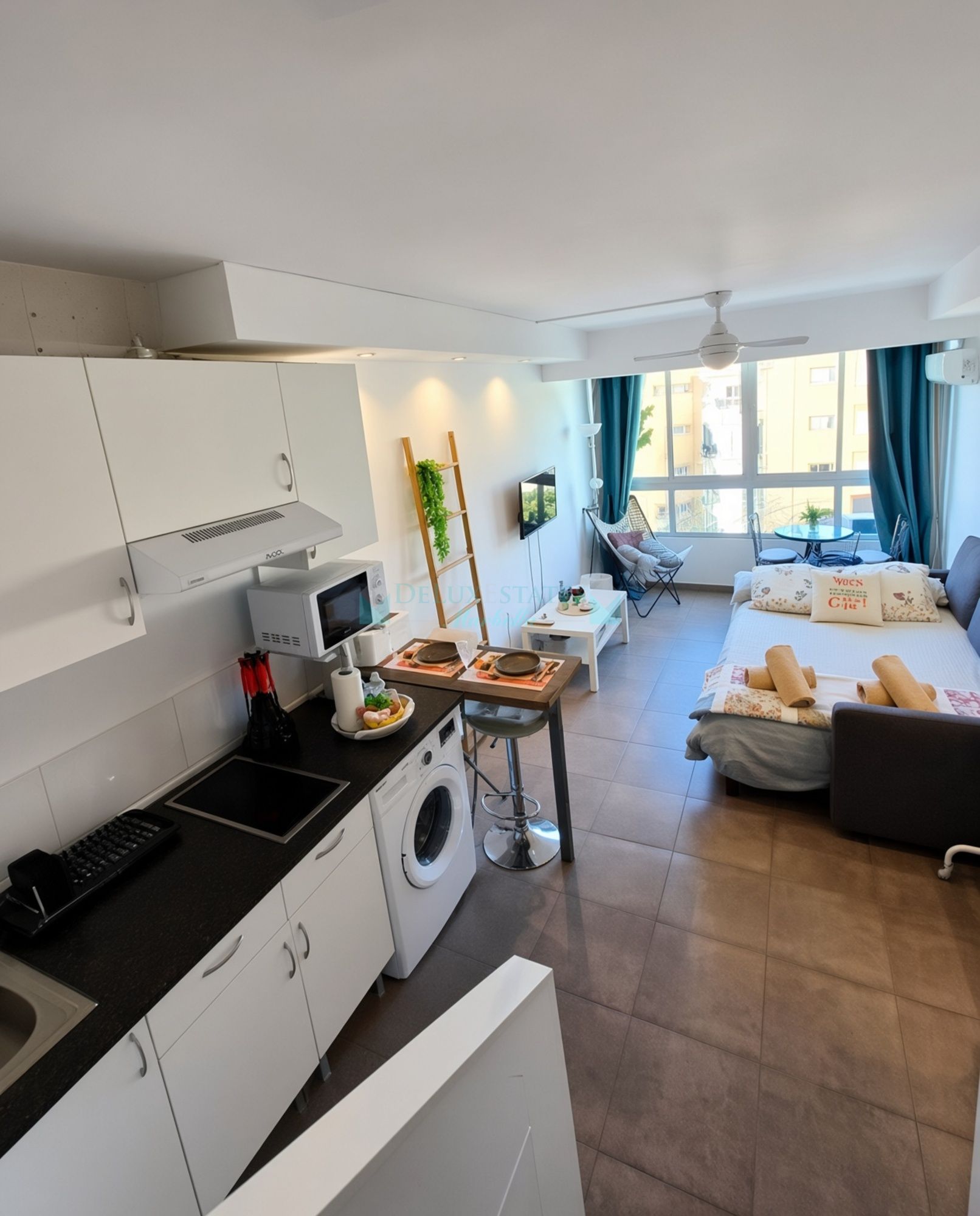 Studio for sale in Guadalmansa Playa, Estepona