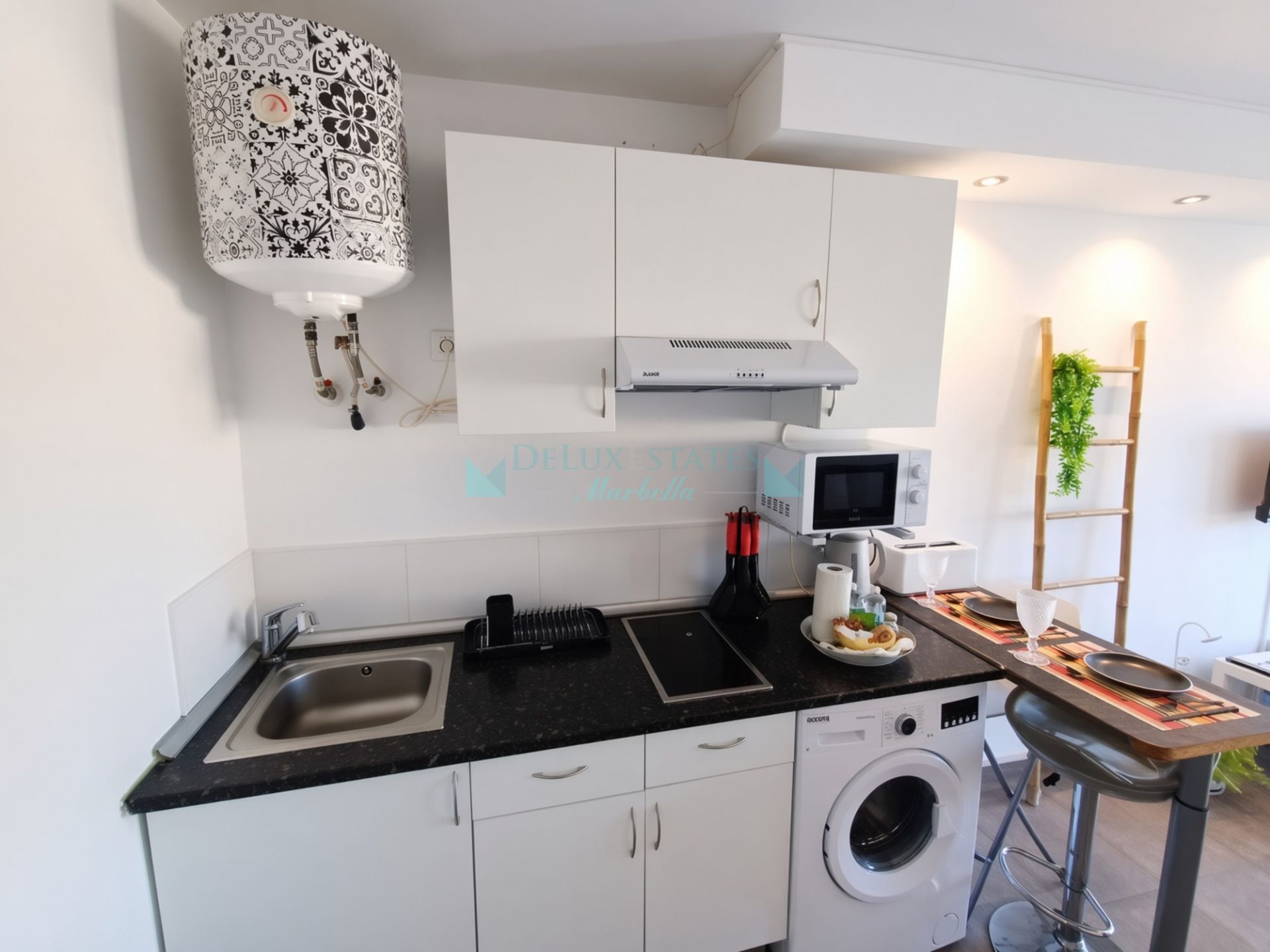 Studio for sale in Guadalmansa Playa, Estepona