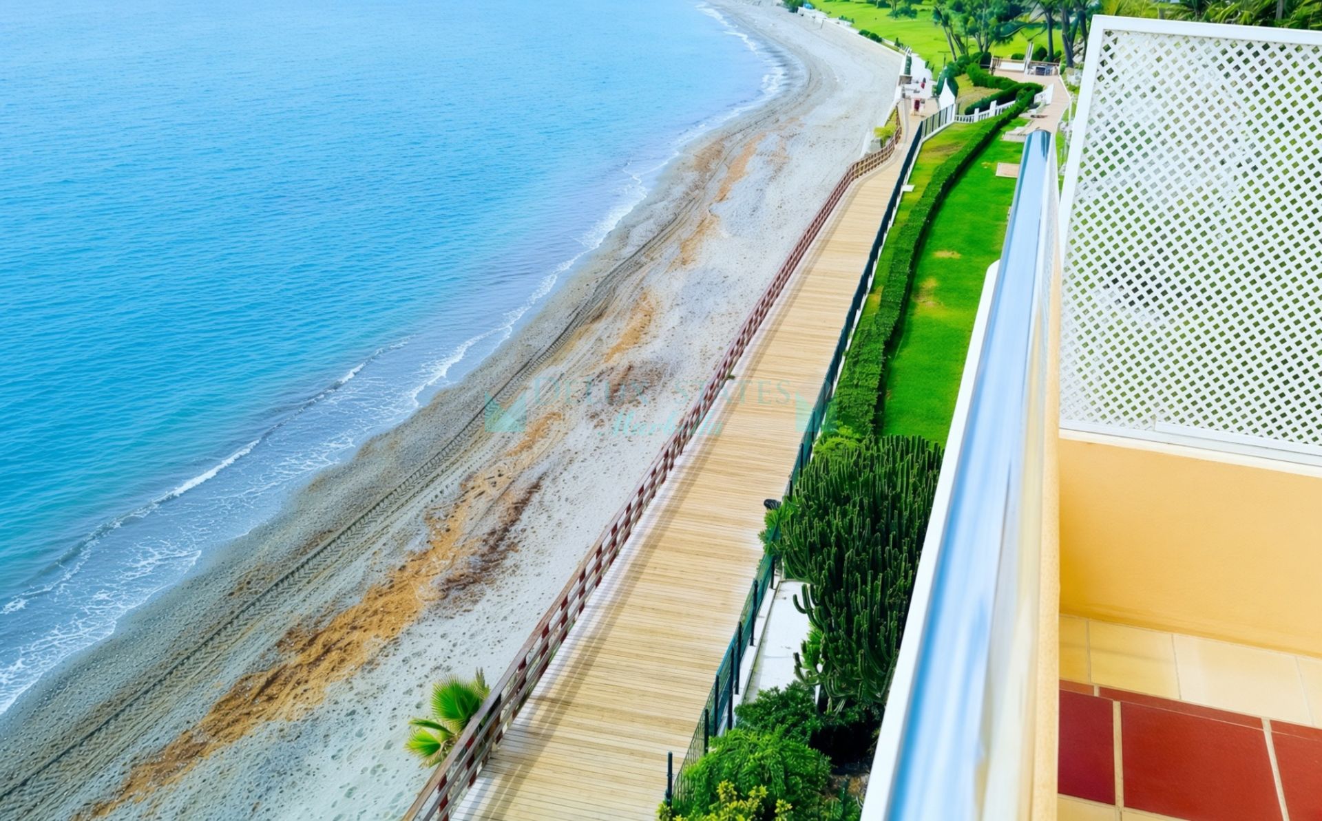 Studio for sale in Guadalmansa Playa, Estepona
