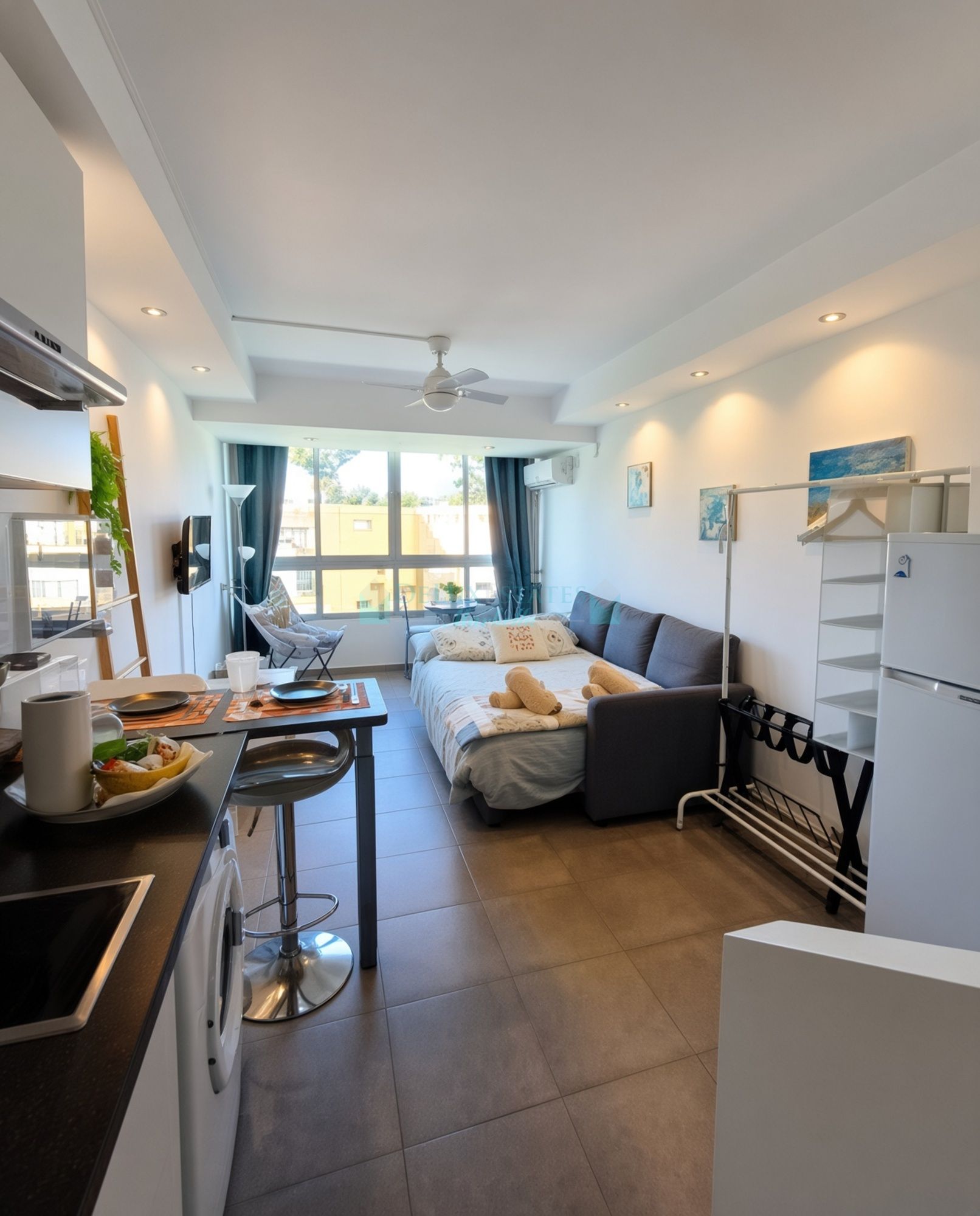 Studio for sale in Guadalmansa Playa, Estepona