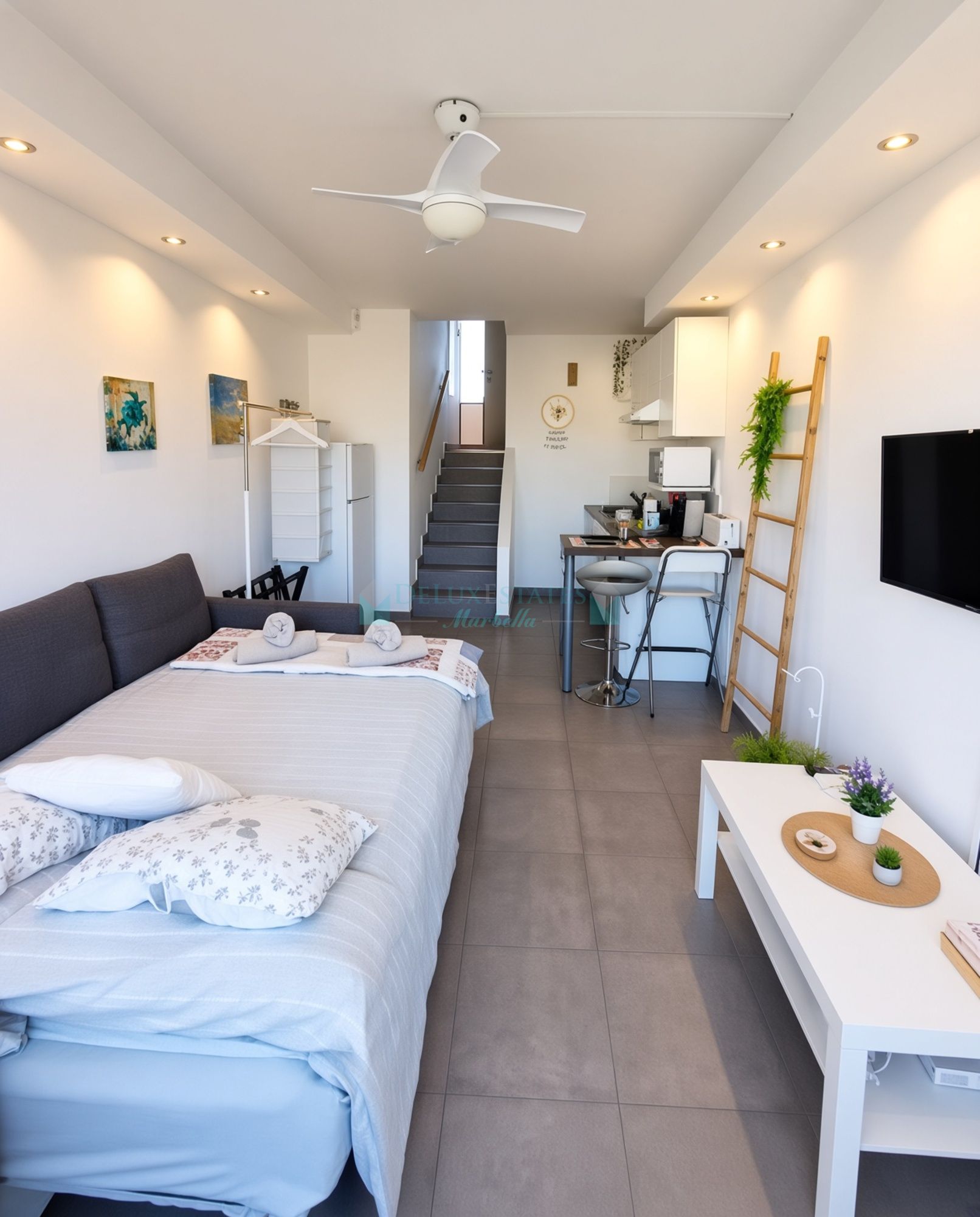 Studio for sale in Guadalmansa Playa, Estepona