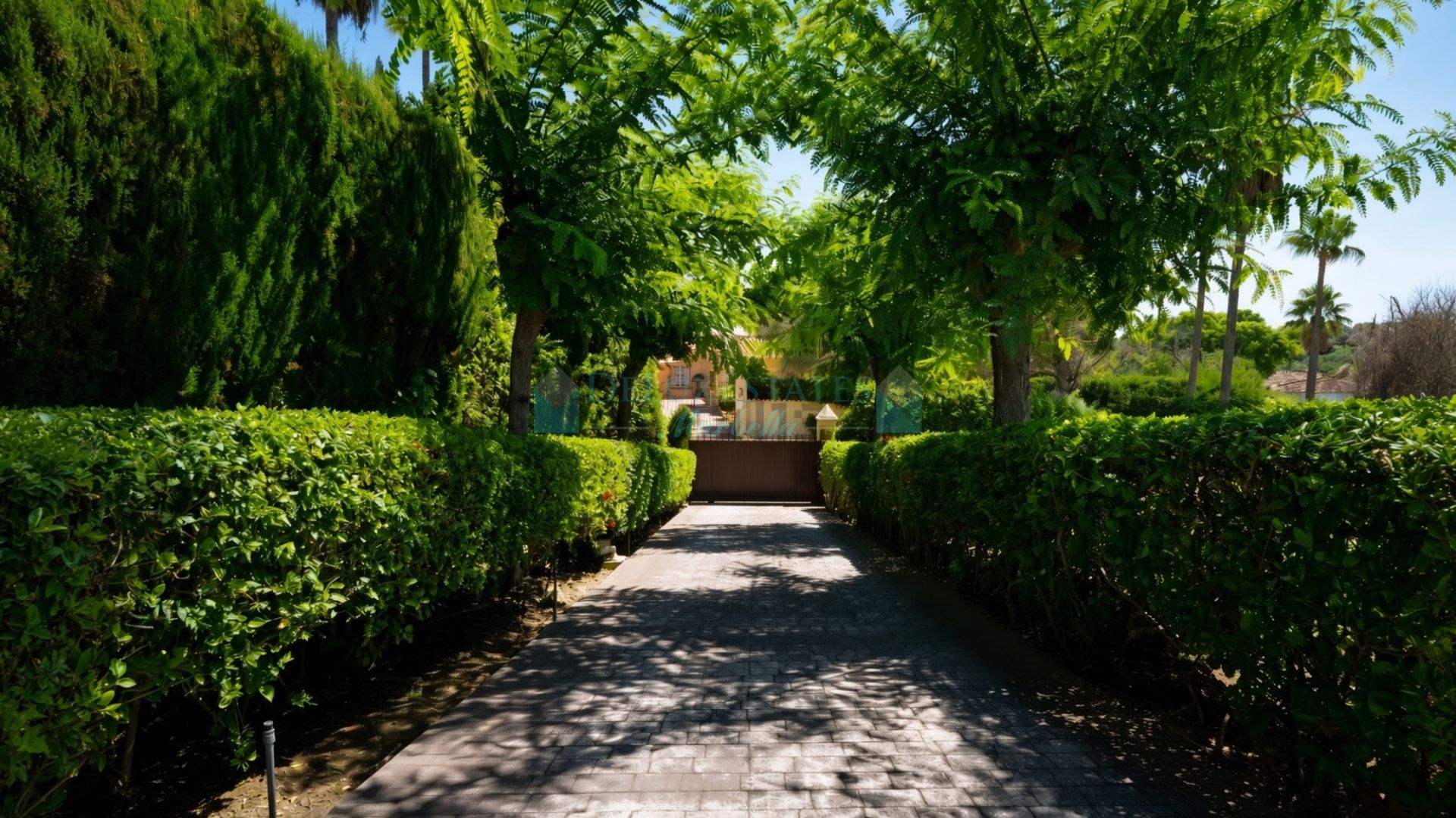 Villa for sale in Sotogrande
