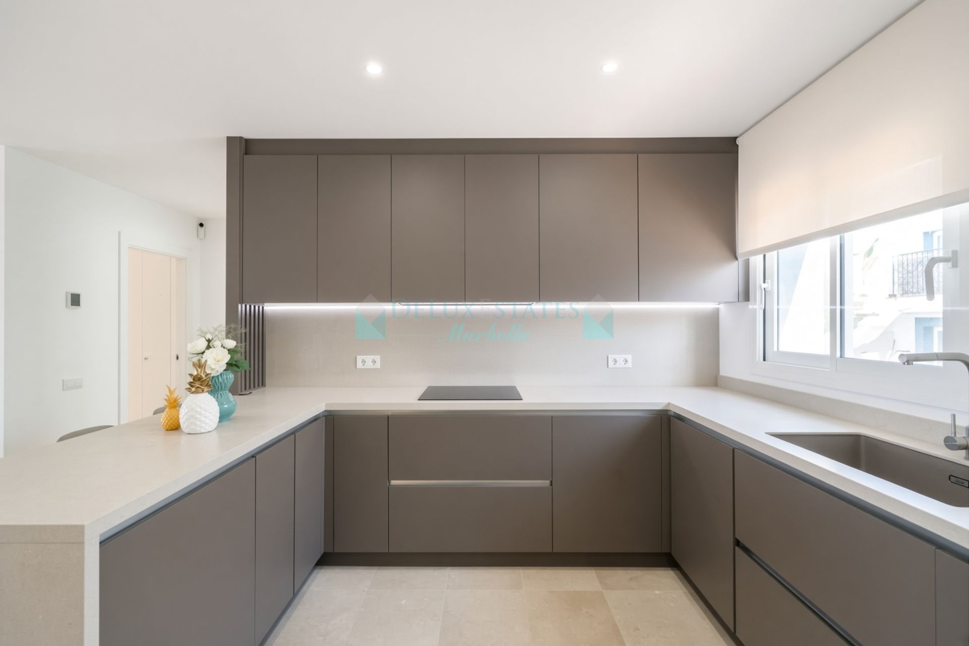 Penthouse for sale in El Paraiso, Estepona