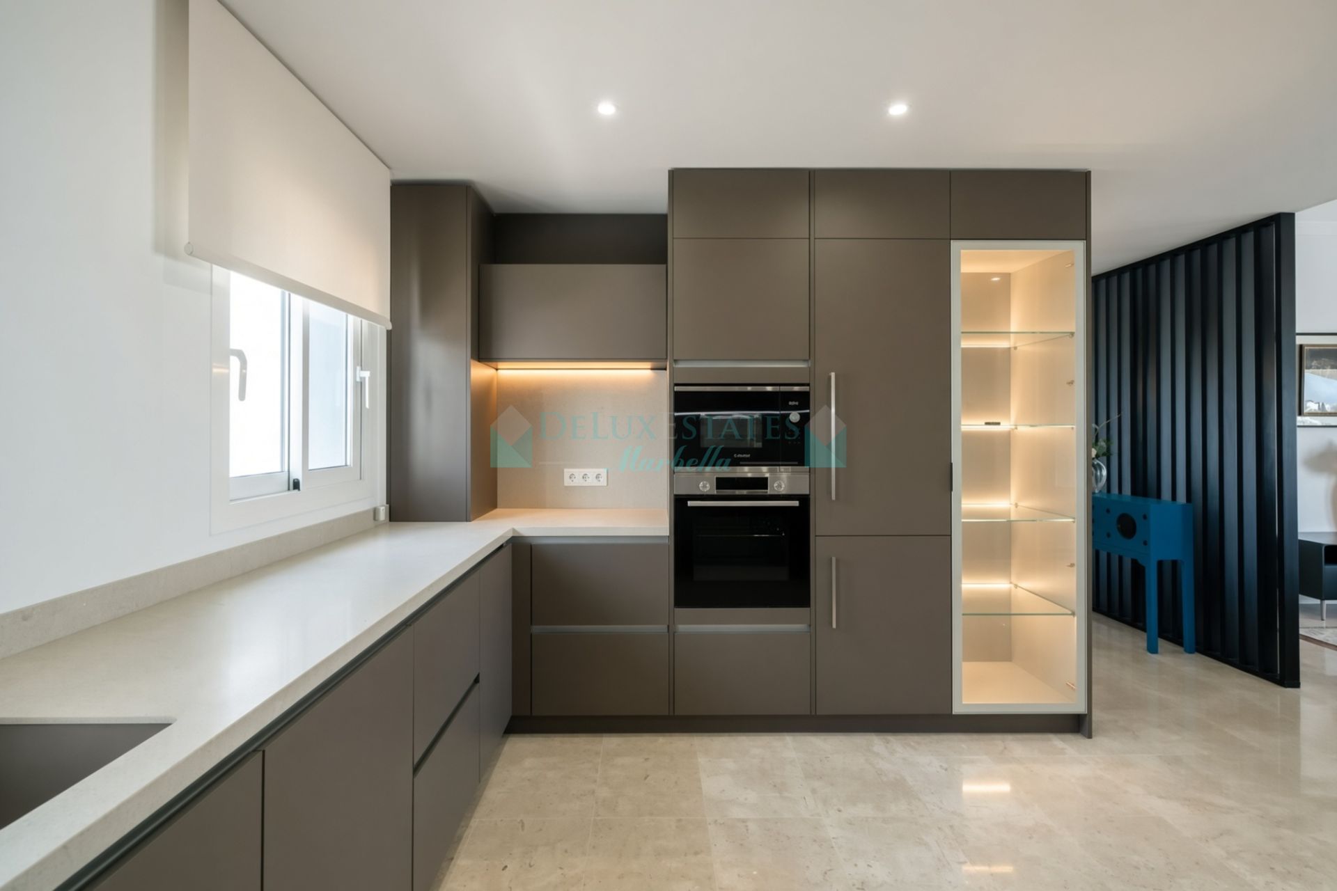 Penthouse for sale in El Paraiso, Estepona