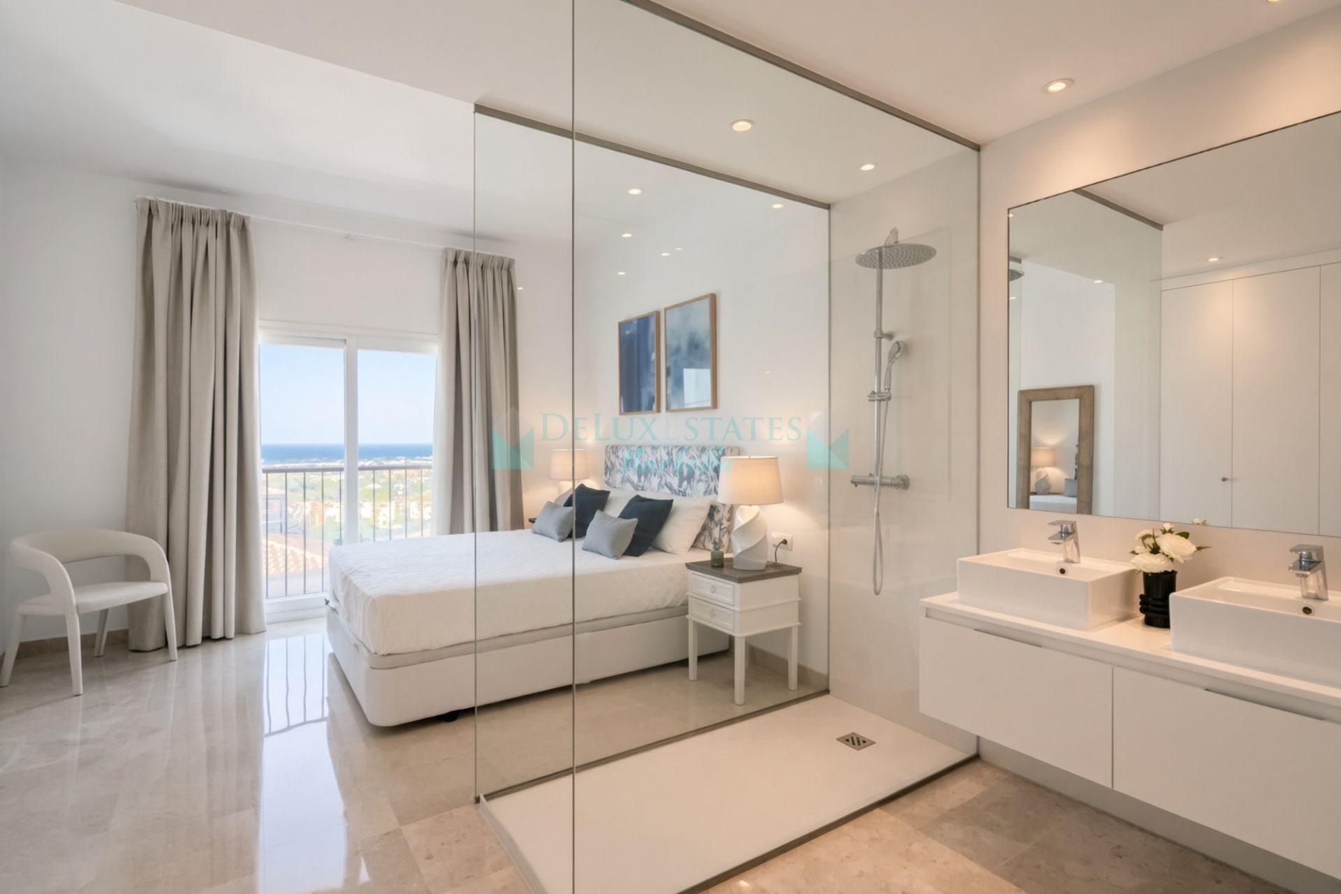 Penthouse for sale in El Paraiso, Estepona