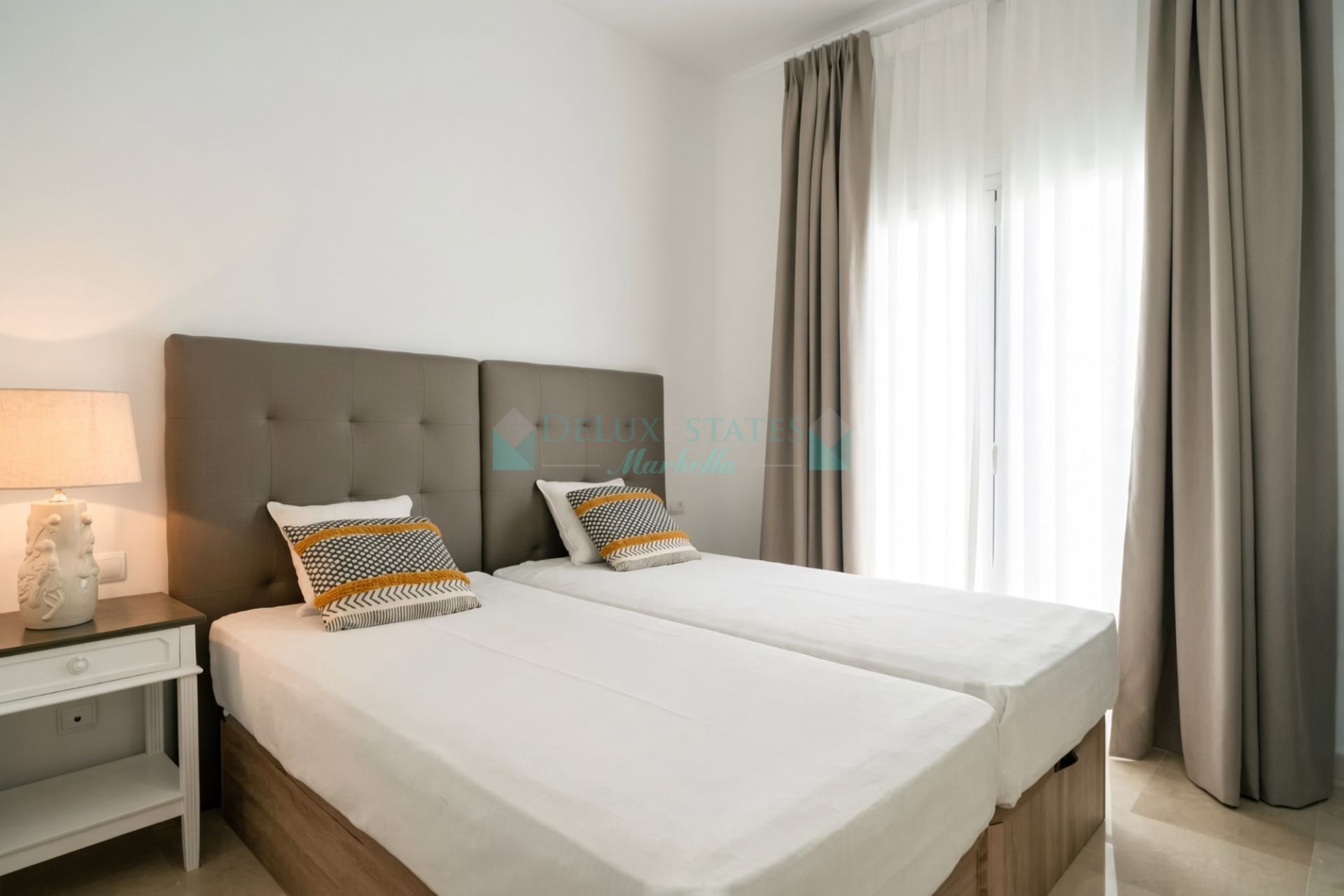 Penthouse for sale in El Paraiso, Estepona