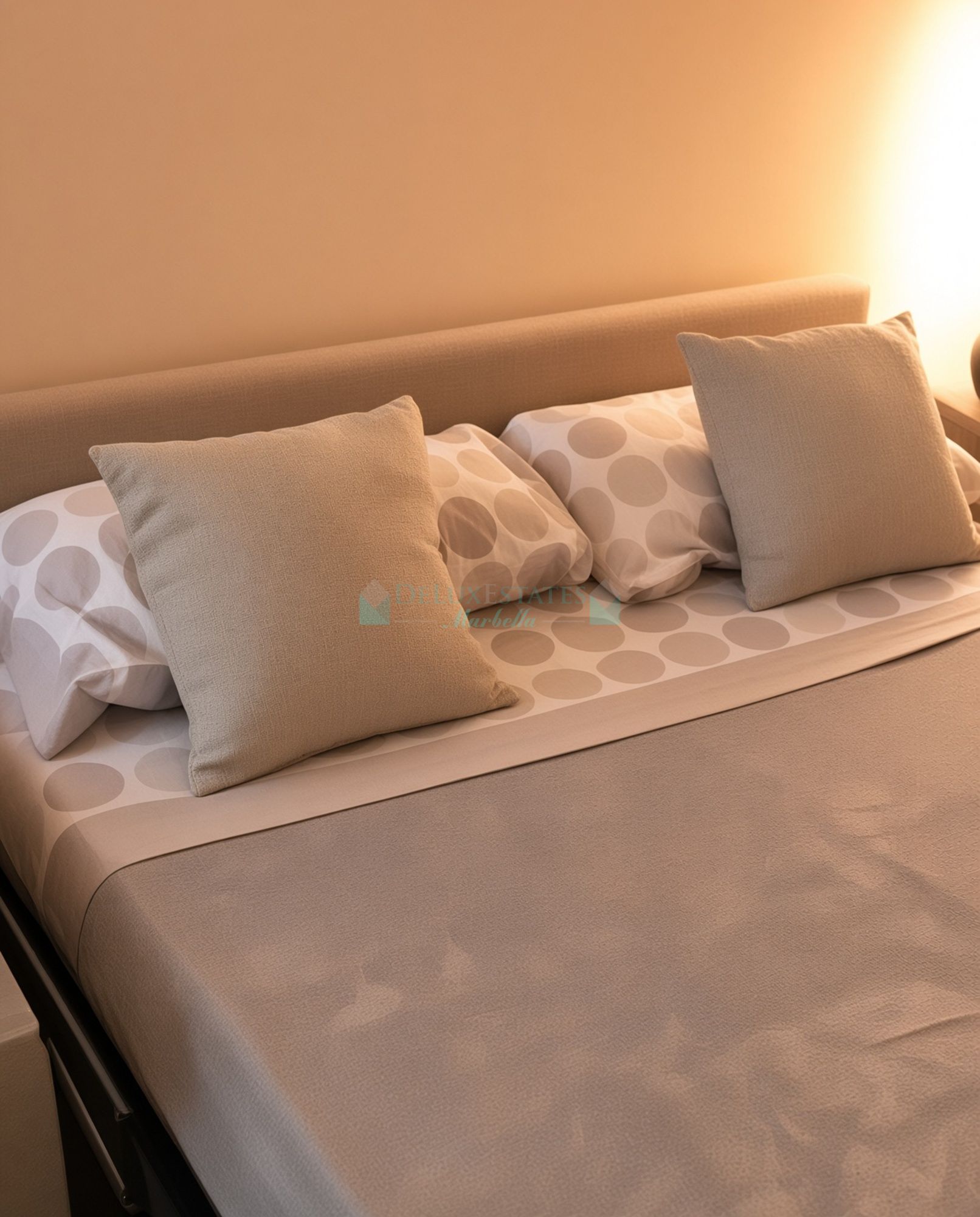 Studio for sale in Seghers, Estepona