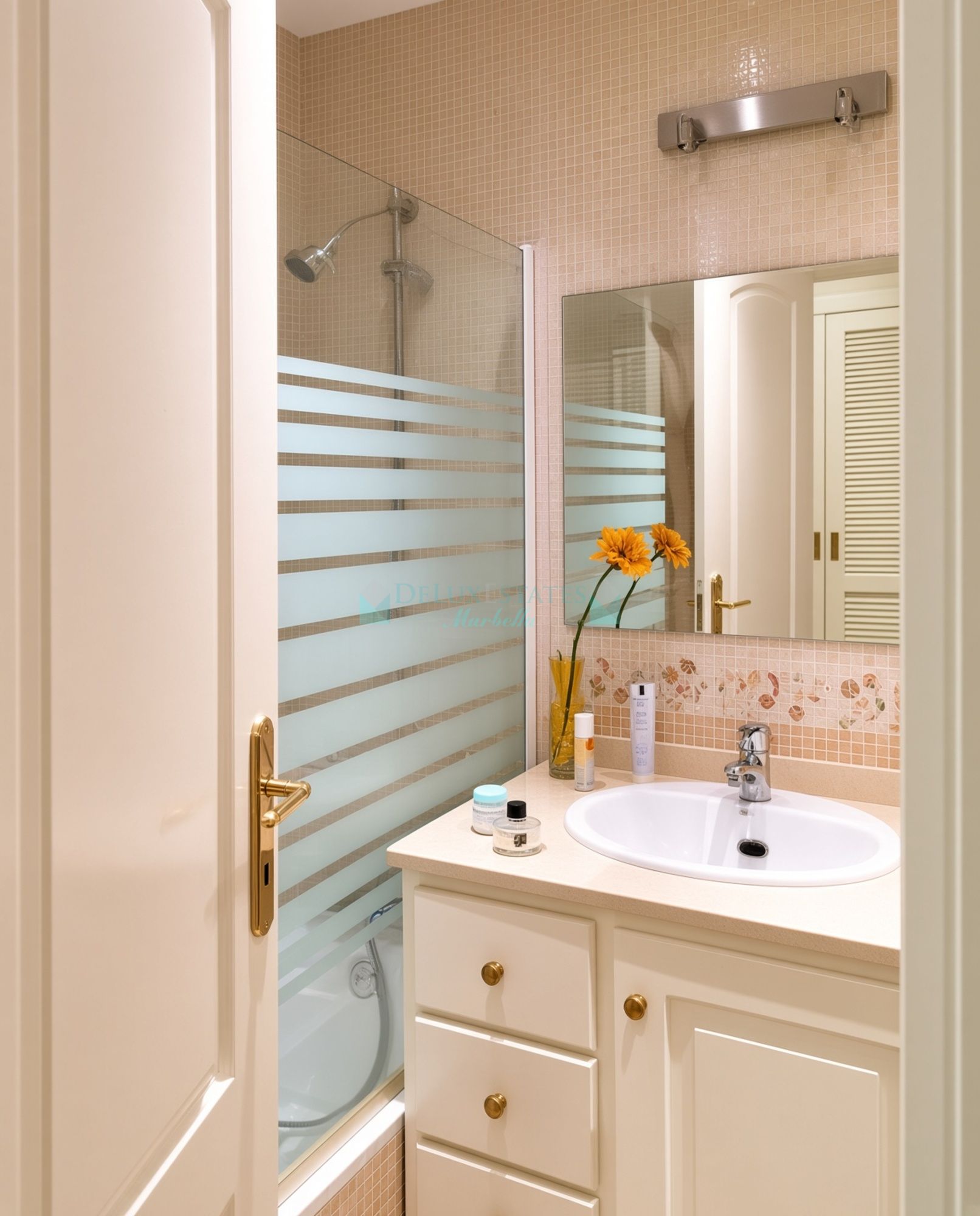 Studio for sale in Seghers, Estepona