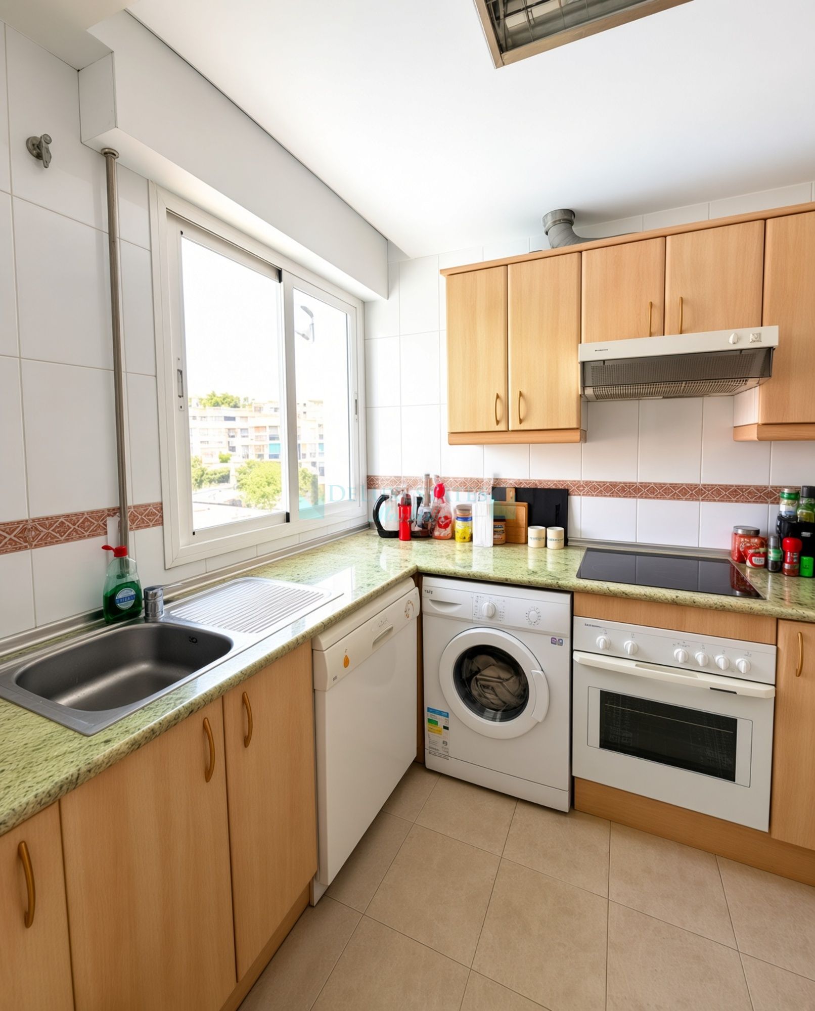 Apartment for sale in Lorcrimar, Nueva Andalucia