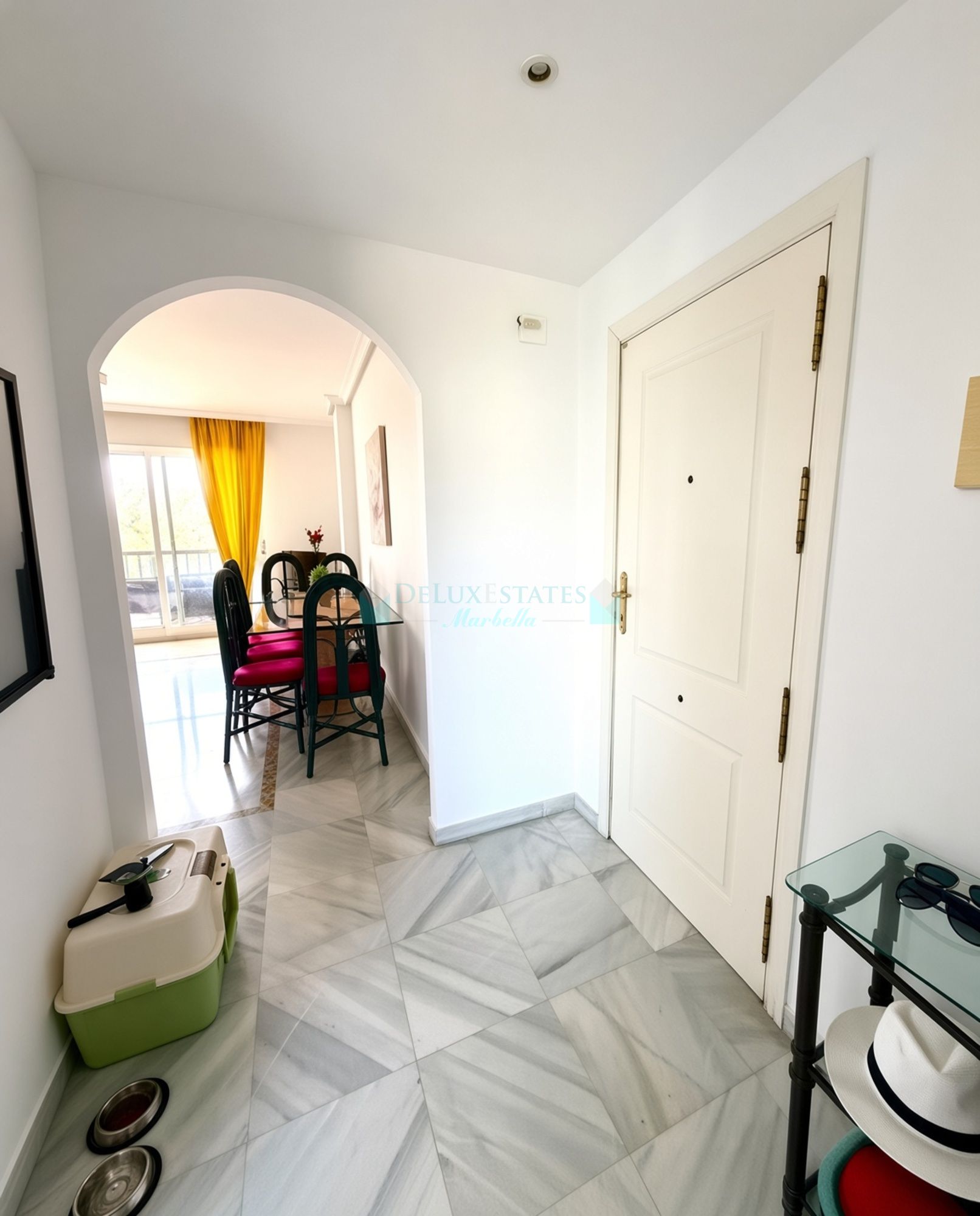 Apartment for sale in Lorcrimar, Nueva Andalucia