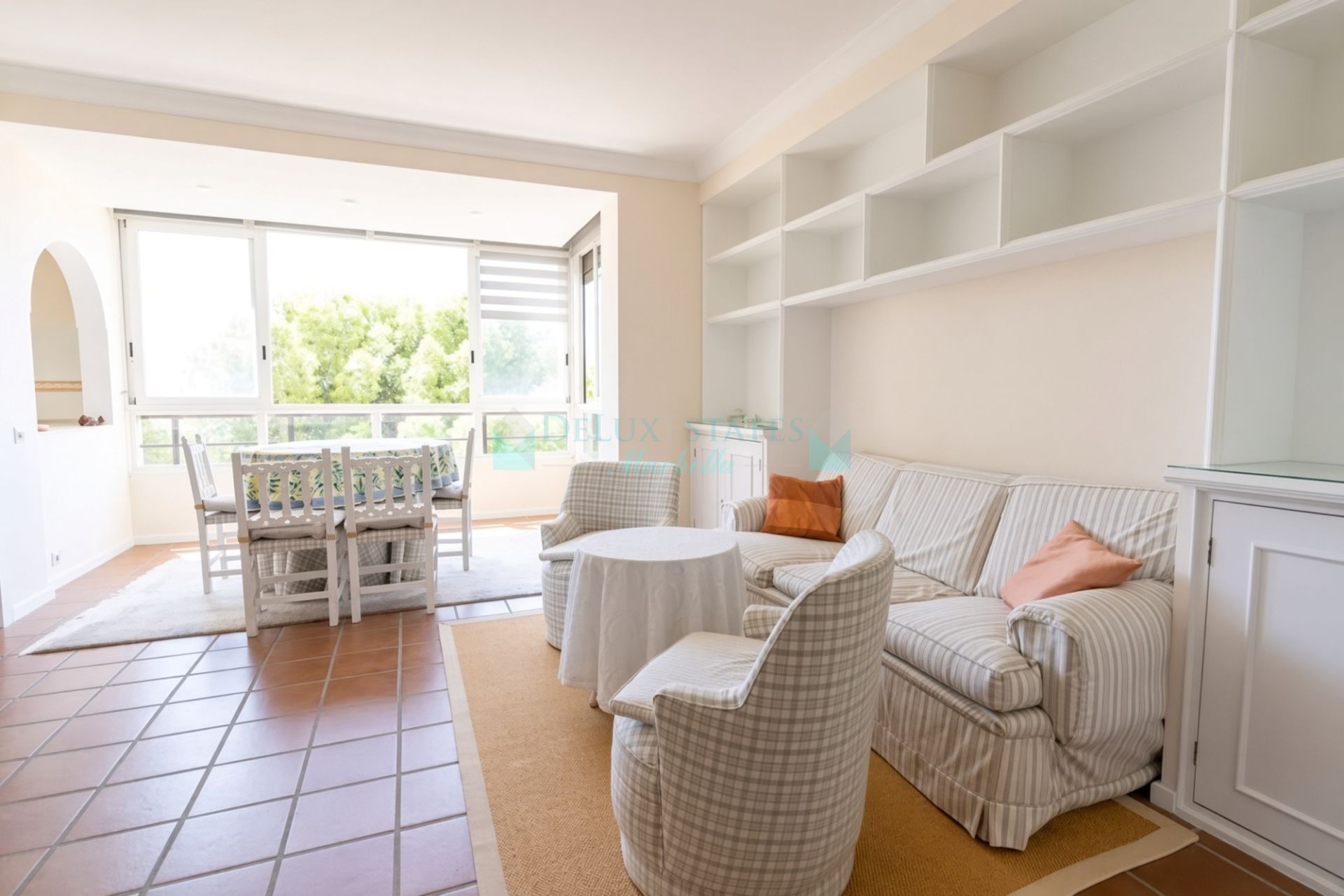 Apartment for sale in Torres de Aloha, Nueva Andalucia