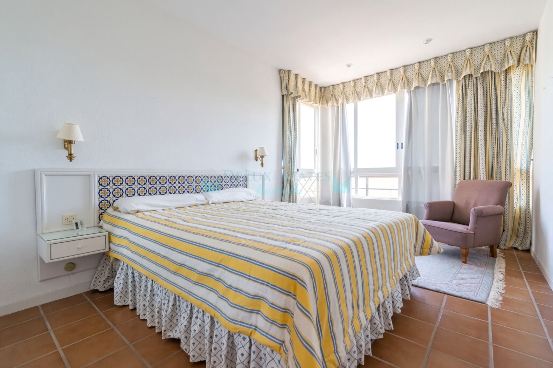 Apartment for sale in Torres de Aloha, Nueva Andalucia