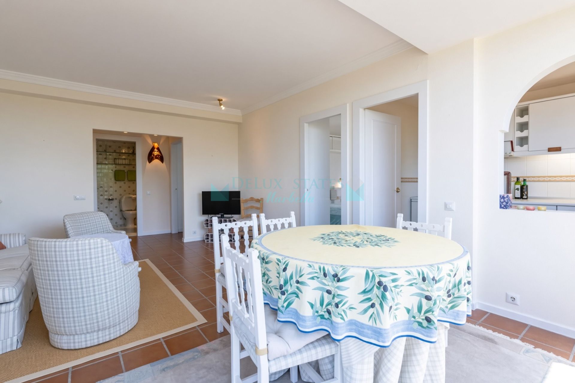Apartment for sale in Torres de Aloha, Nueva Andalucia