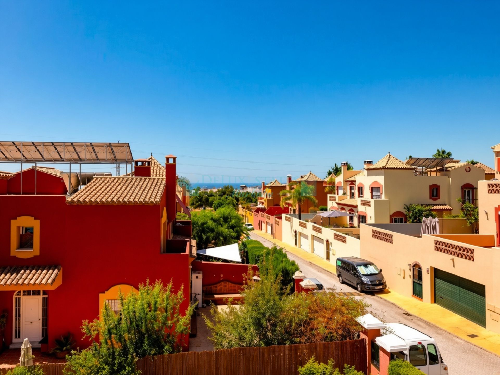Semi Detached House for sale in Lindasol, Marbella East