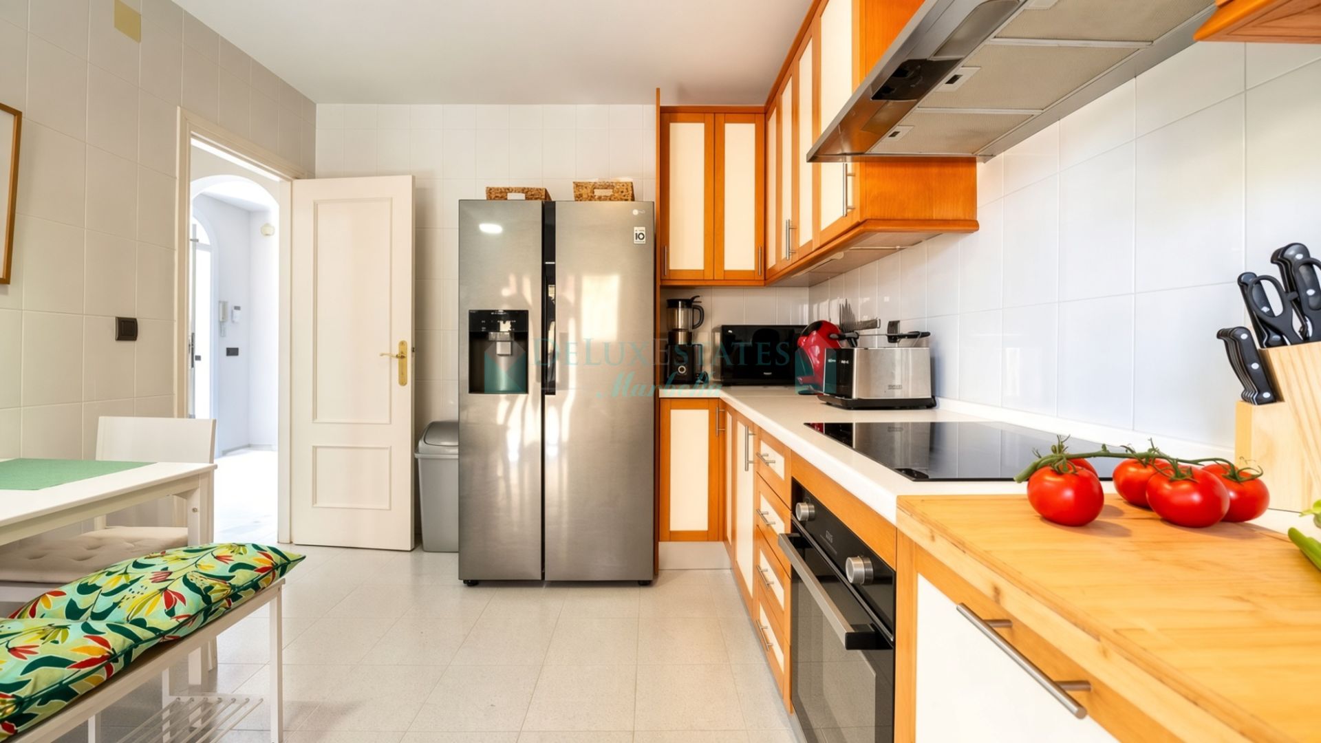 Semi Detached House for sale in Lindasol, Marbella East