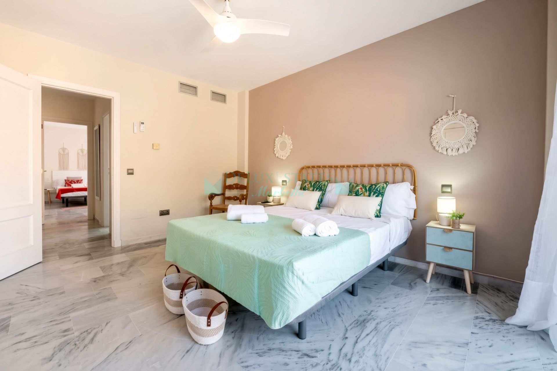 Semi Detached House for sale in Lindasol, Marbella East