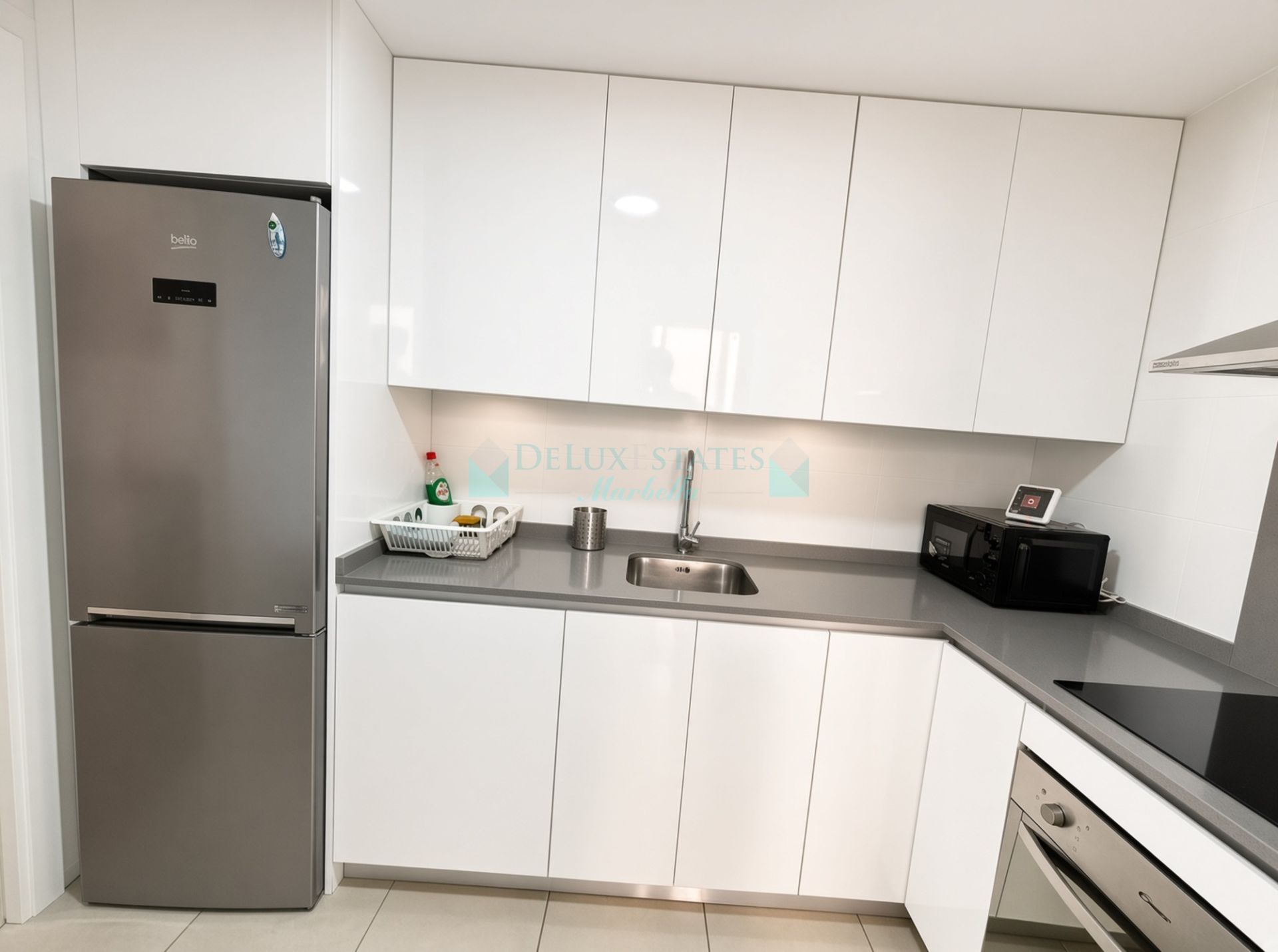 Apartment for sale in La Campana, Nueva Andalucia