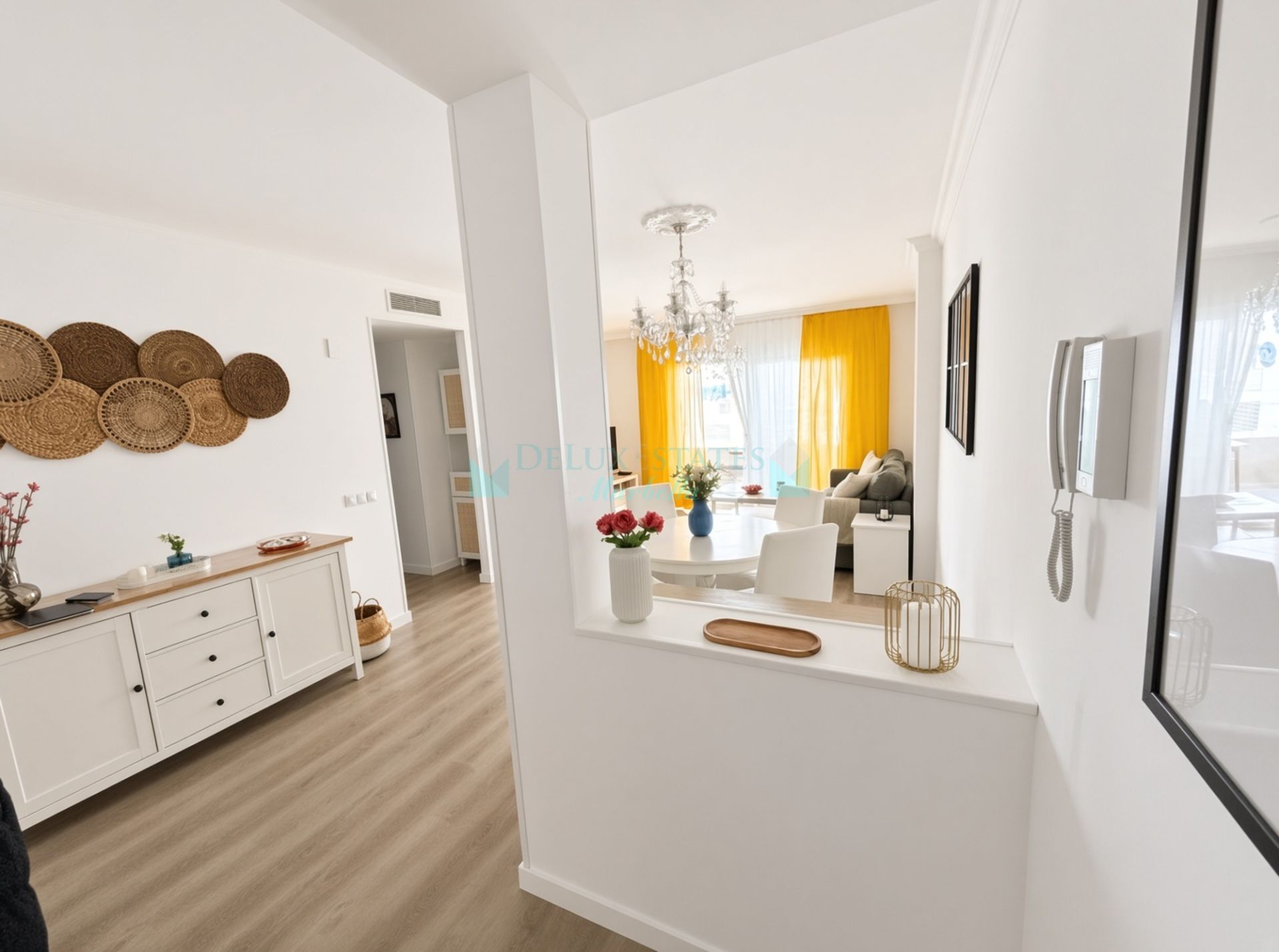 Apartment for sale in La Campana, Nueva Andalucia