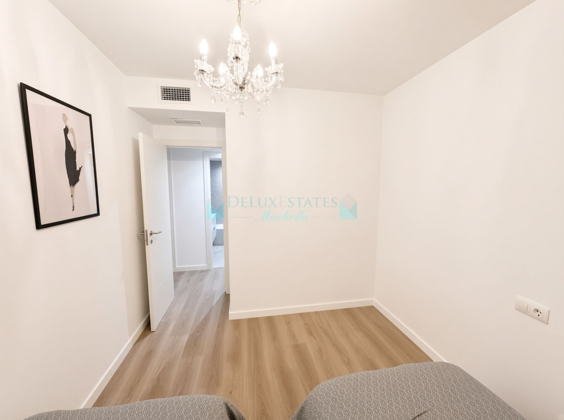 Apartment for sale in La Campana, Nueva Andalucia