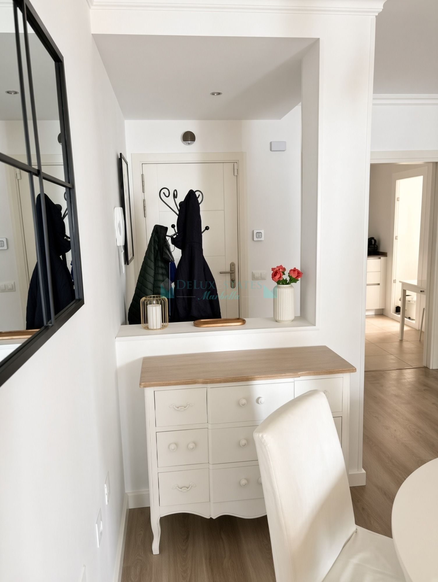 Apartment for sale in La Campana, Nueva Andalucia