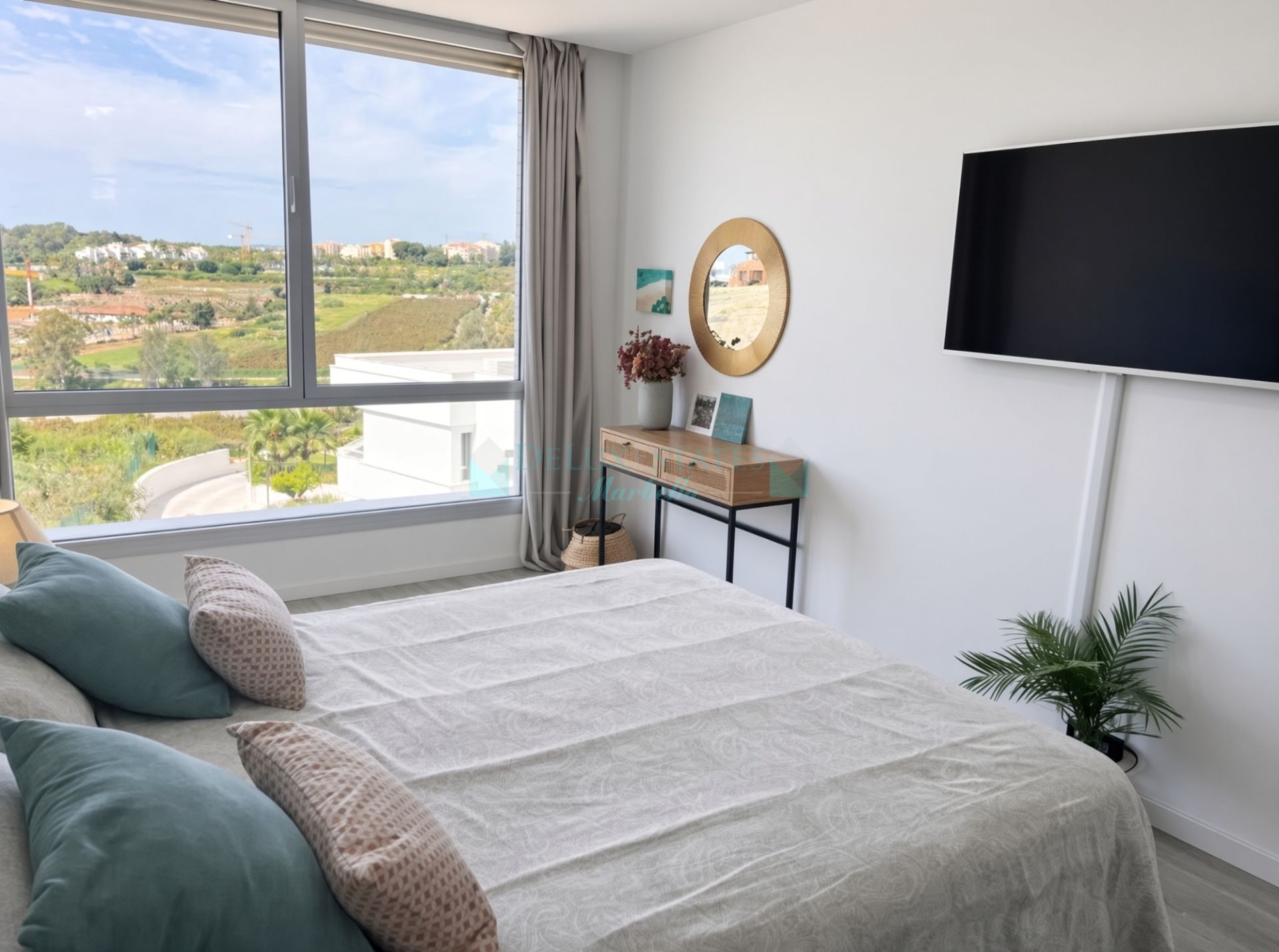 Town House for sale in Cancelada, Estepona